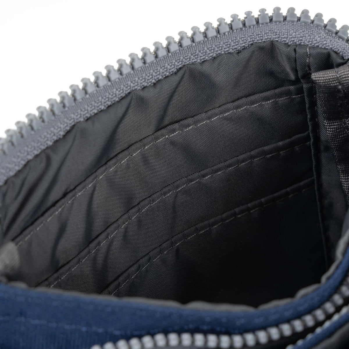 Carnaby Wallet in Crisp Blue