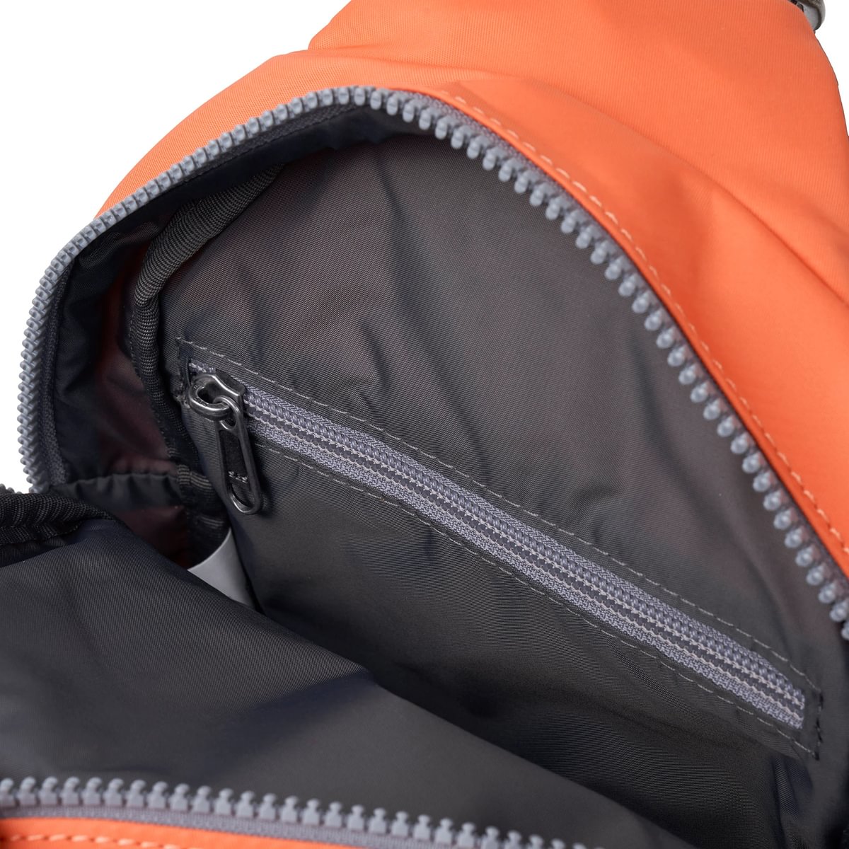 Willesden Sling Bag in Firecracker