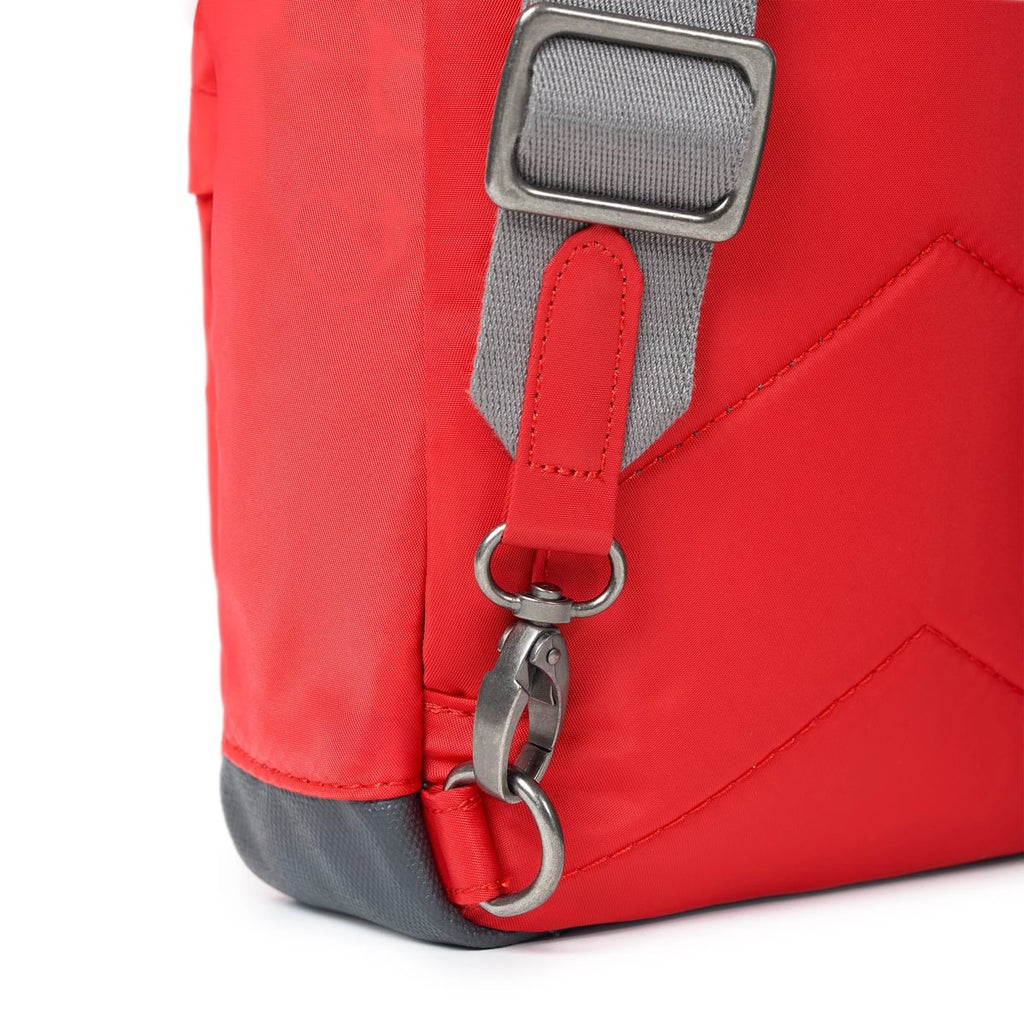 Willesden Sling Bag in Chilli Oil