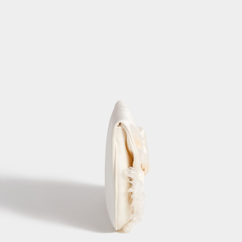 Bow Clutch