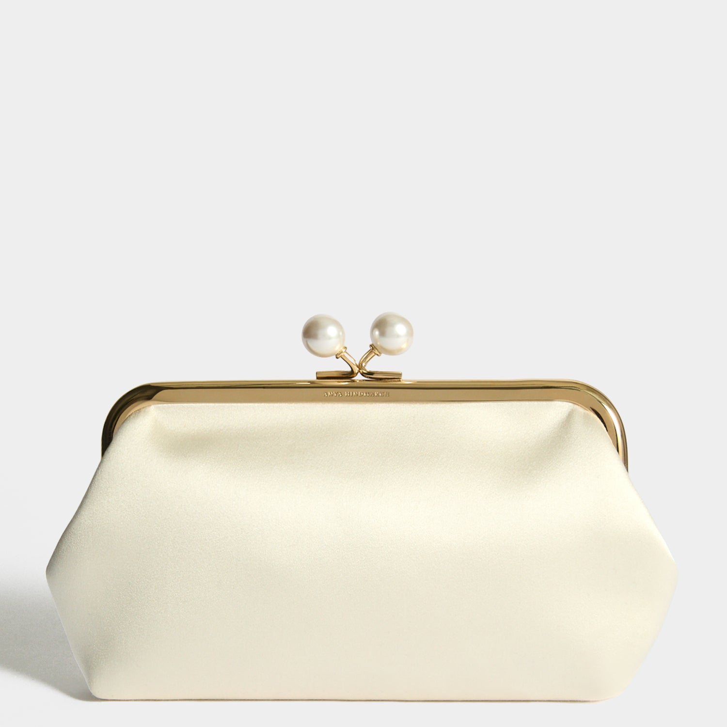 Maud Pearls Clutch