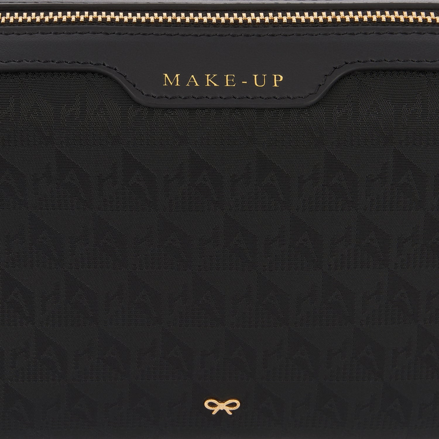 Logo Small Make-Up Pouch