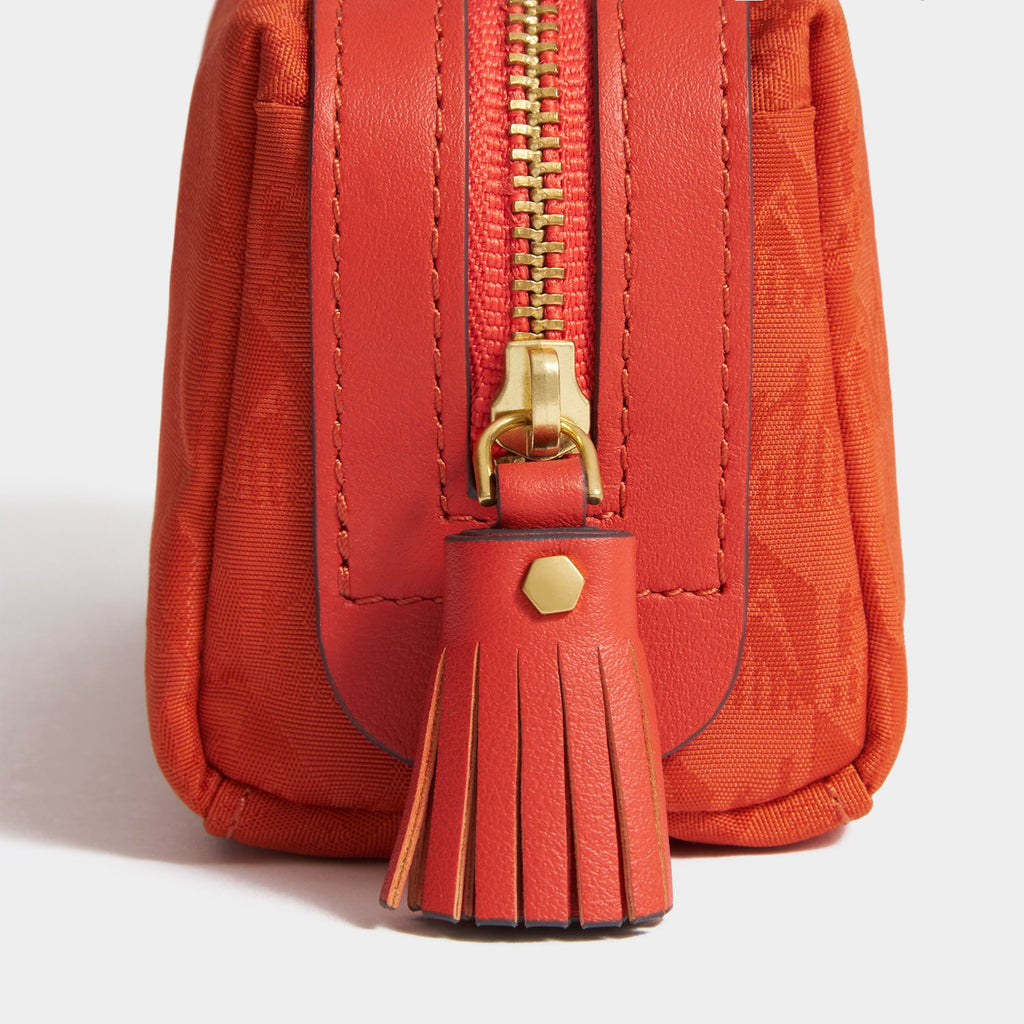 Logo Girlie Stuff Pouch