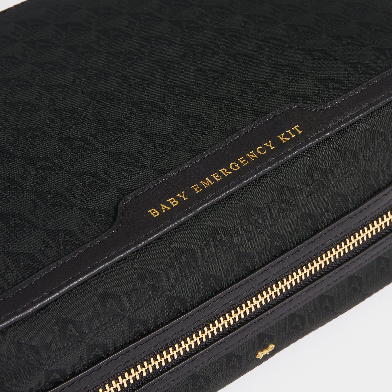 Logo Baby Emergency Kit