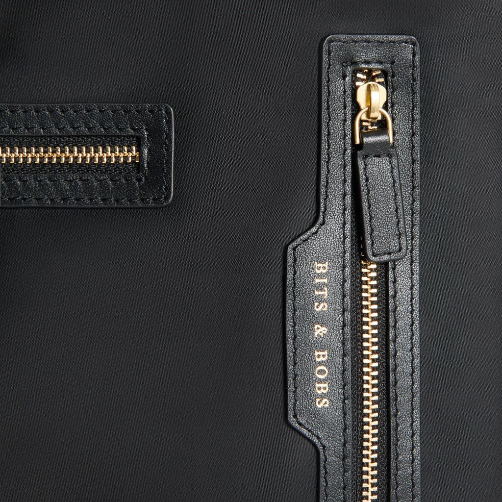 E/W Multi Pocket Tote