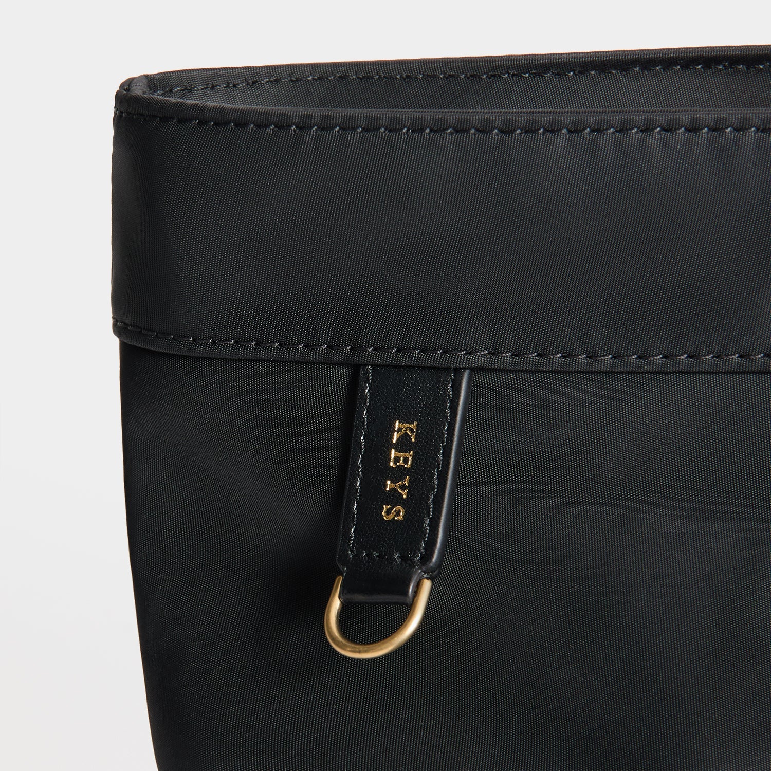 E/W Multi Pocket Tote