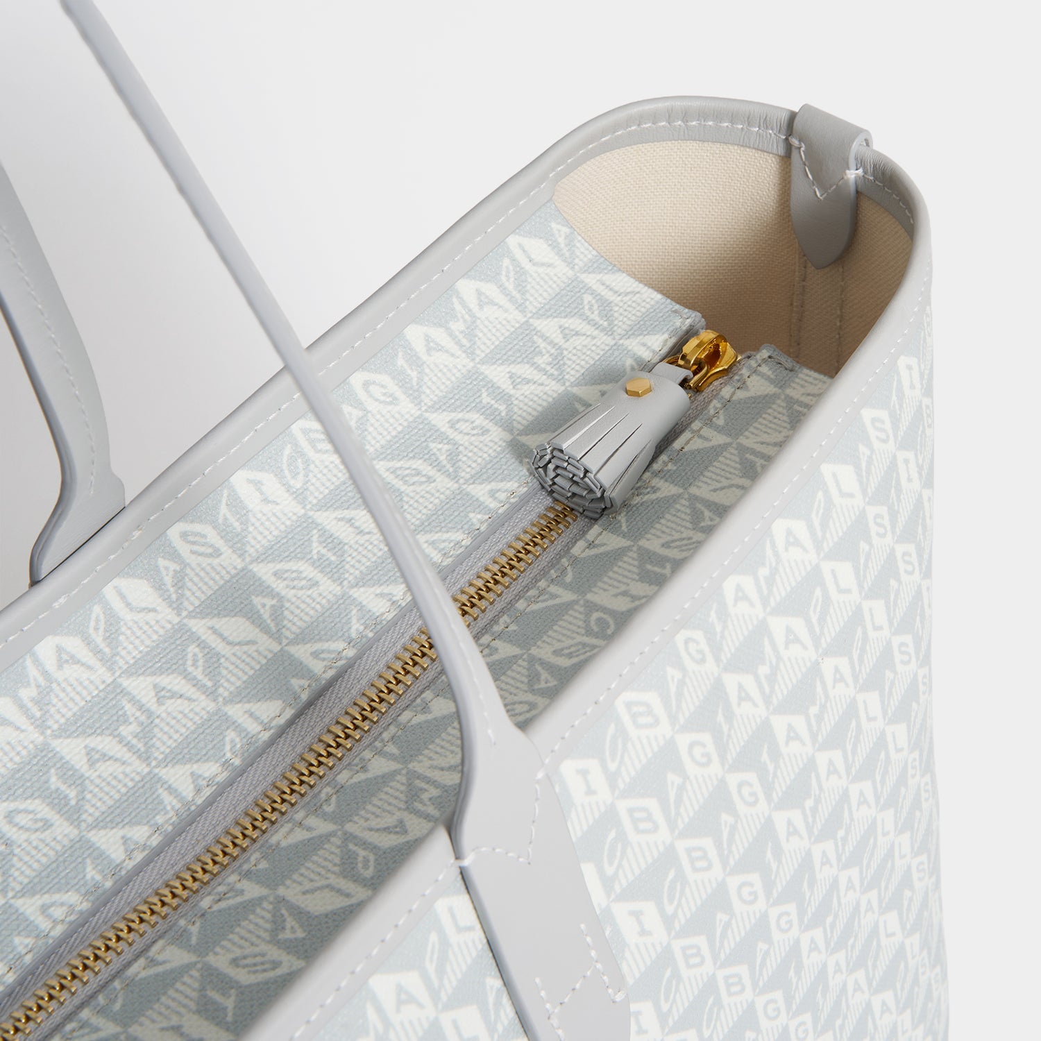 I Am A Plastic Bag Wink Zipped Tote