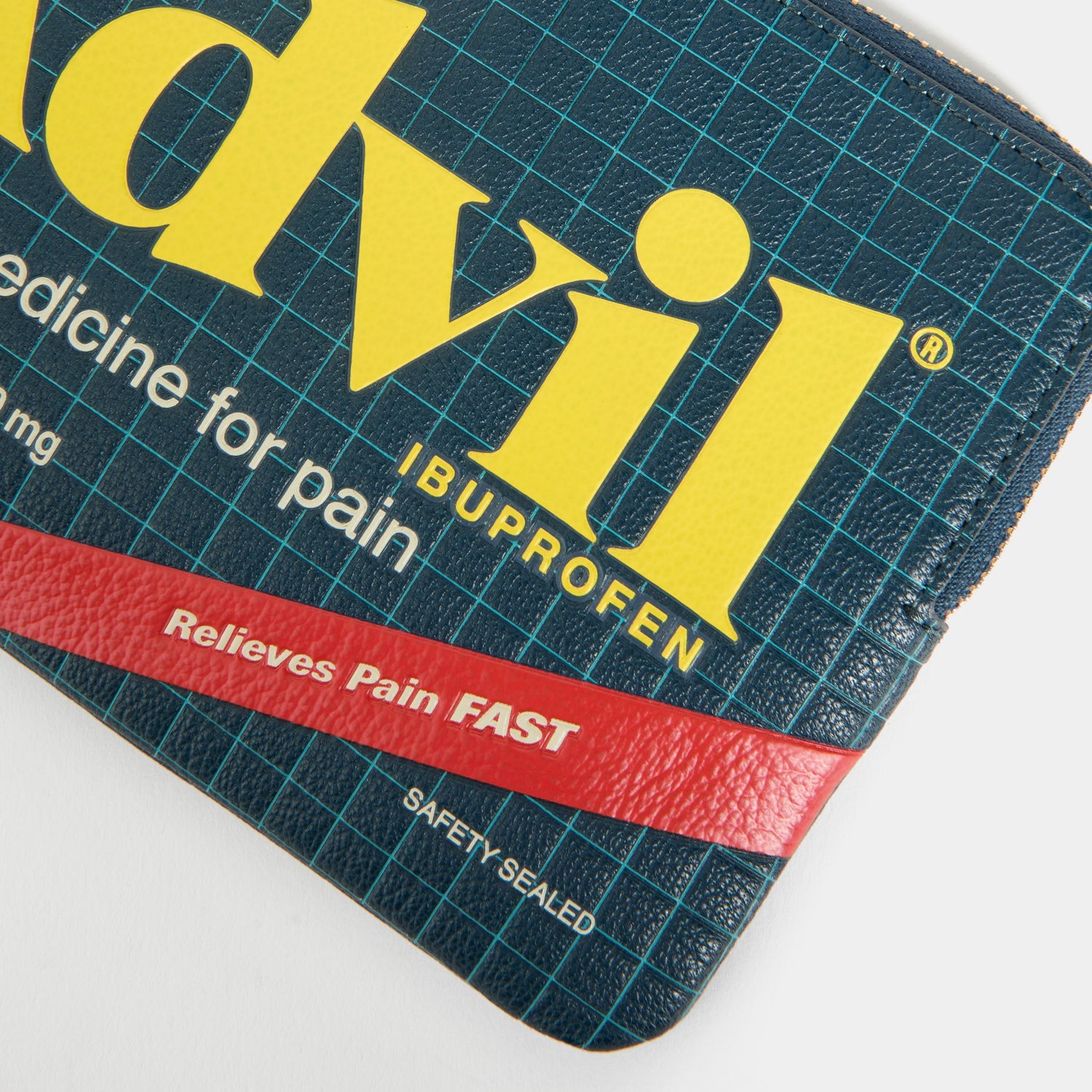 Anya Brands Advil Zip Loose Pocket