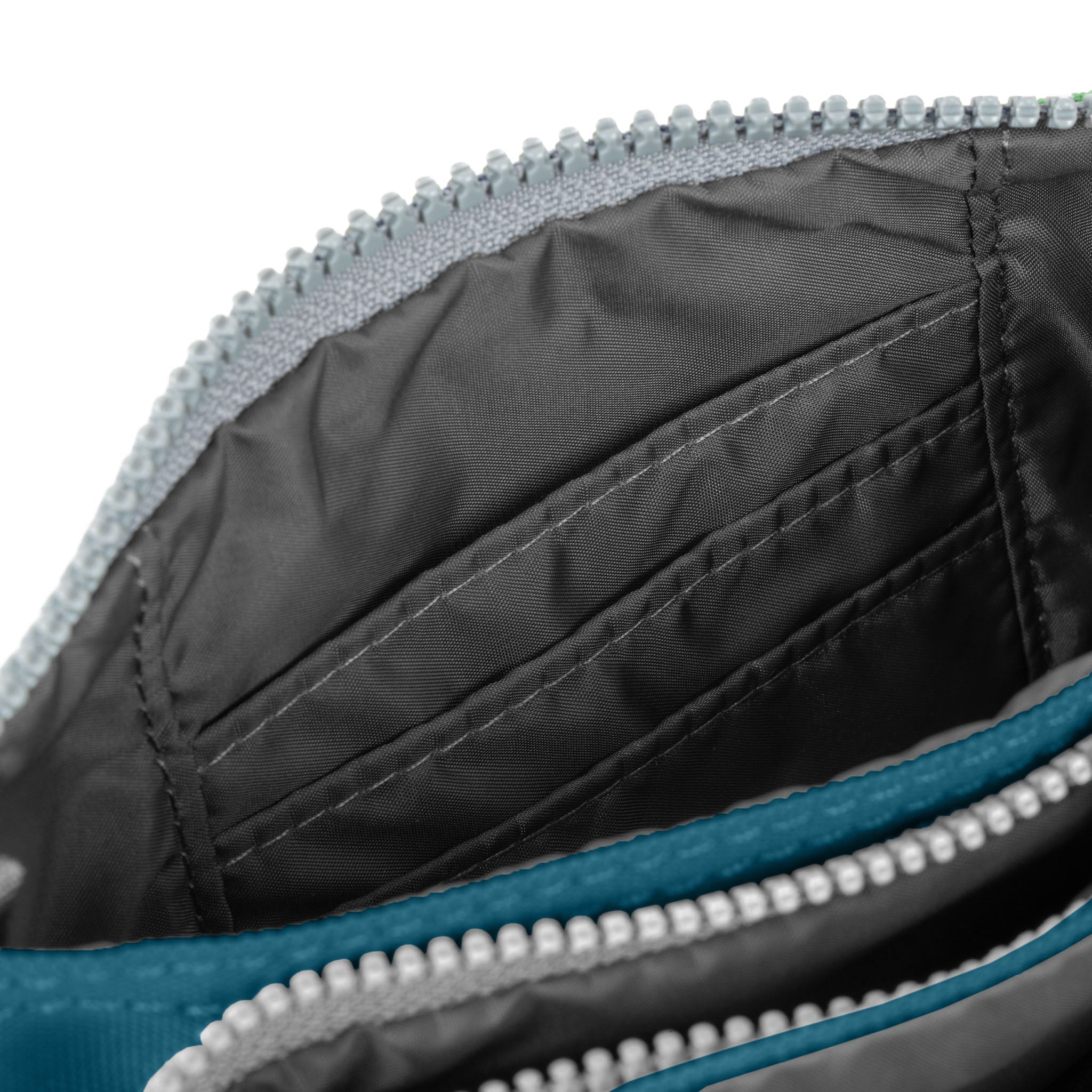 Carnaby Wallet in Marine With Strap