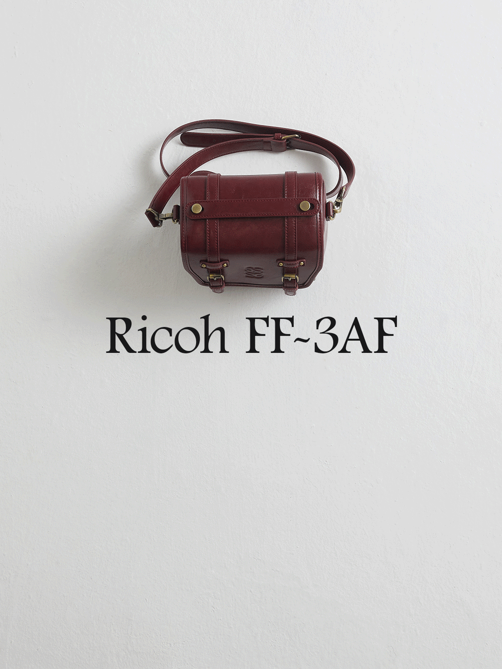 Clara Vintage Shoulder Camera Bag