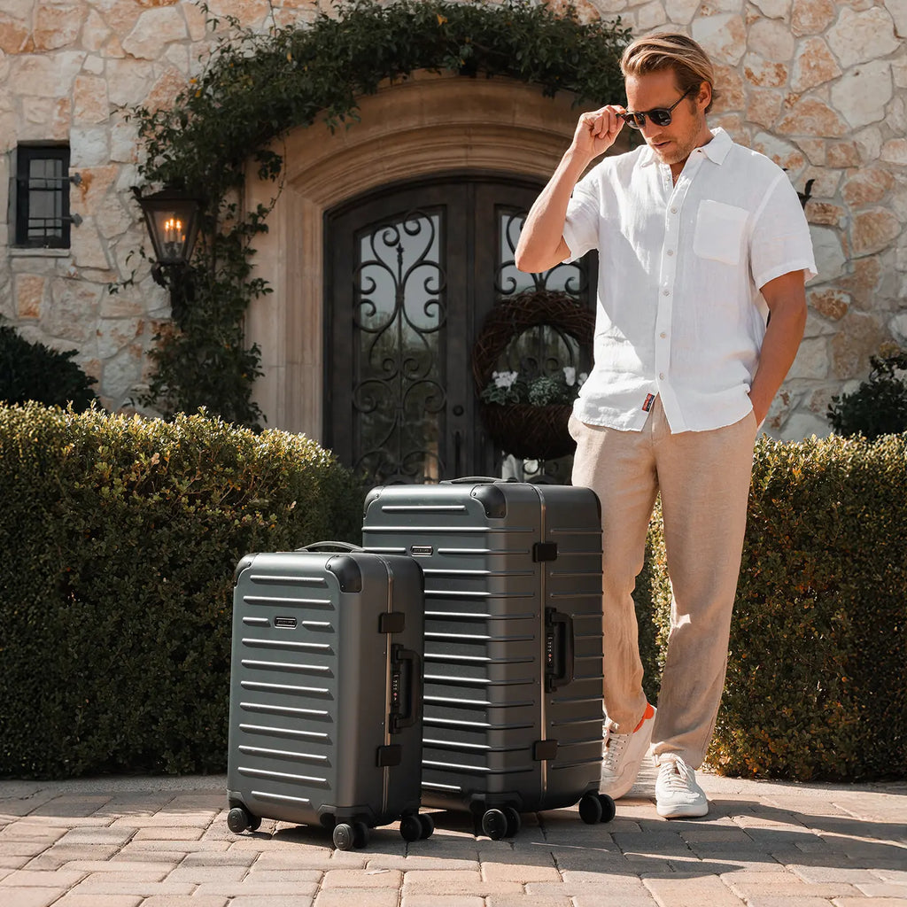 Carry-On Closet Original