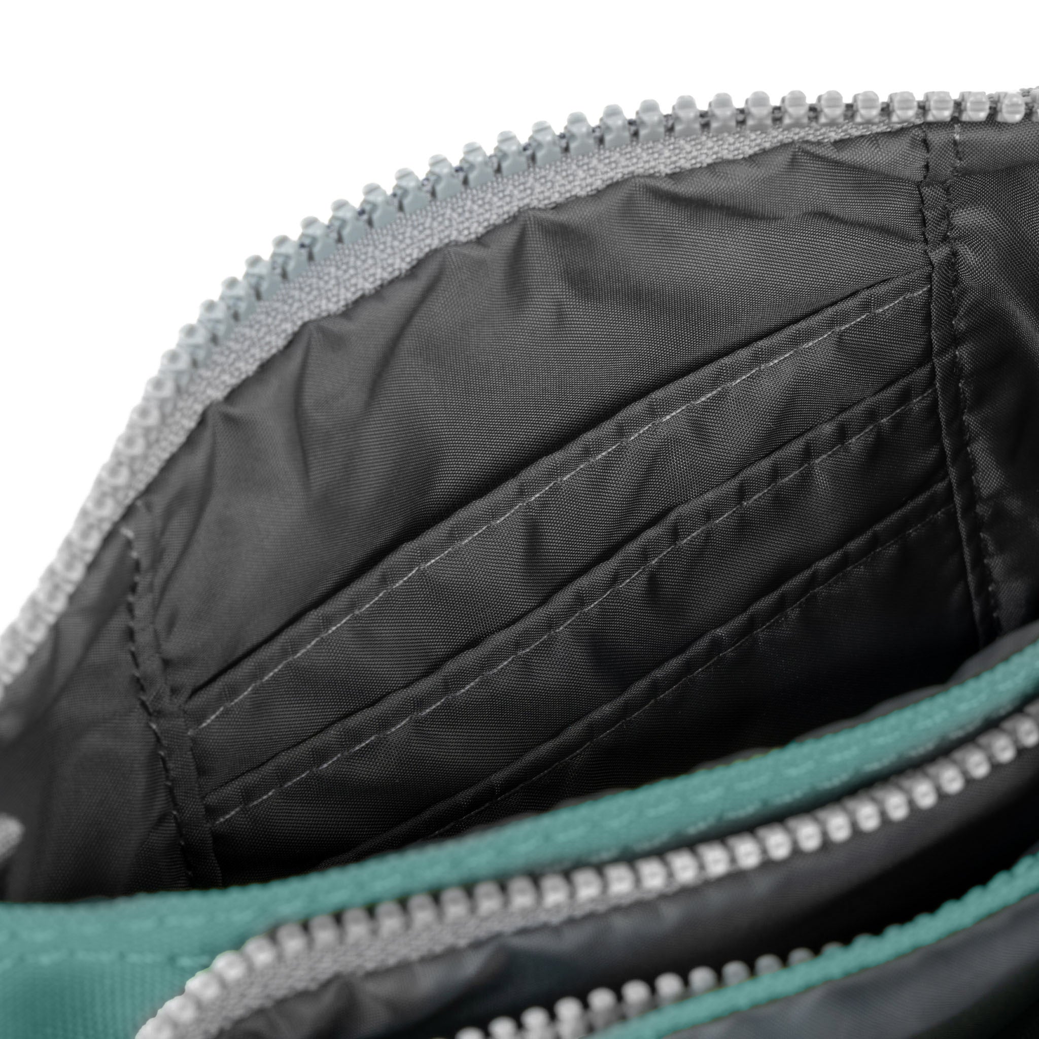 Carnaby Wallet in Sage With Strap