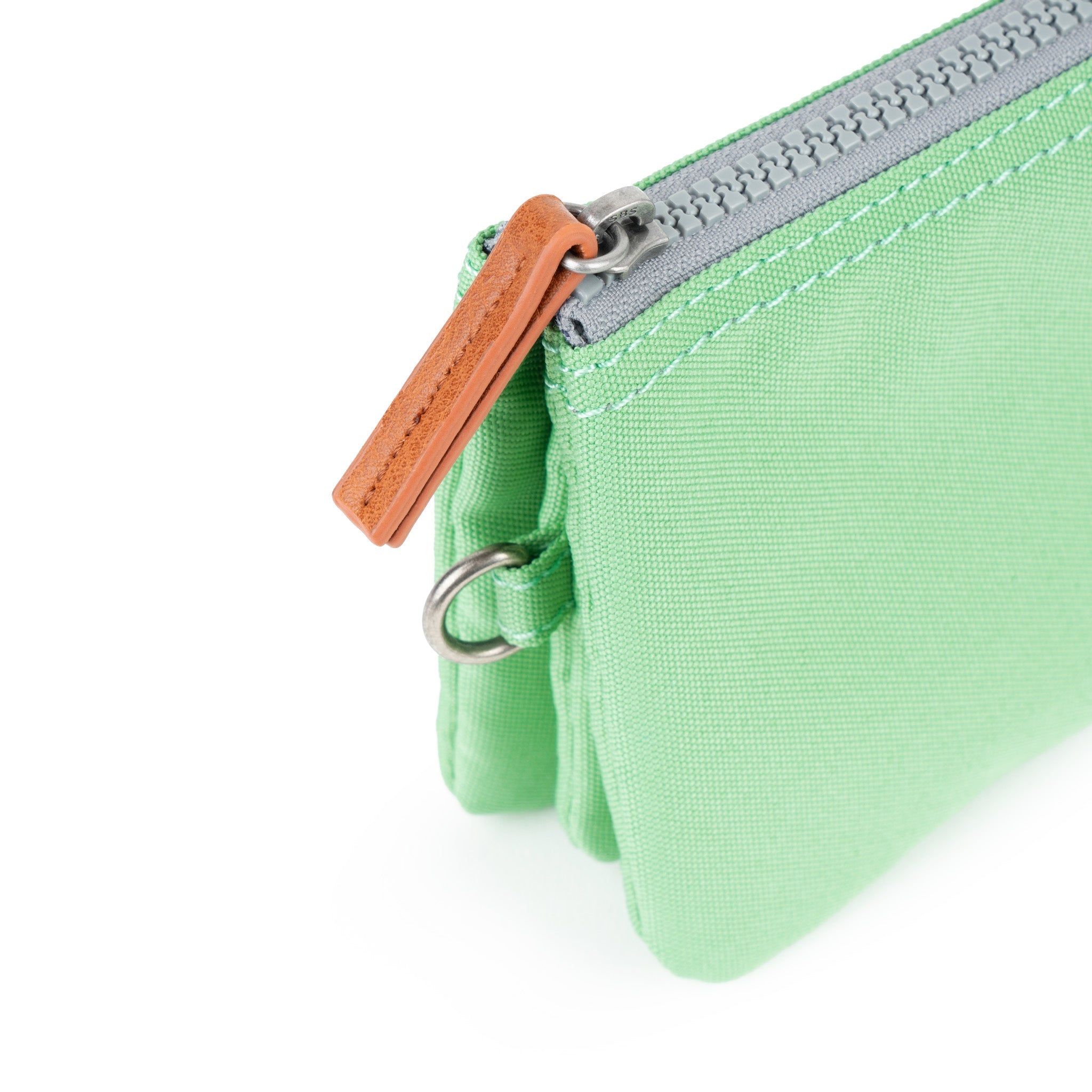 Carnaby Wallet in Peppermint
