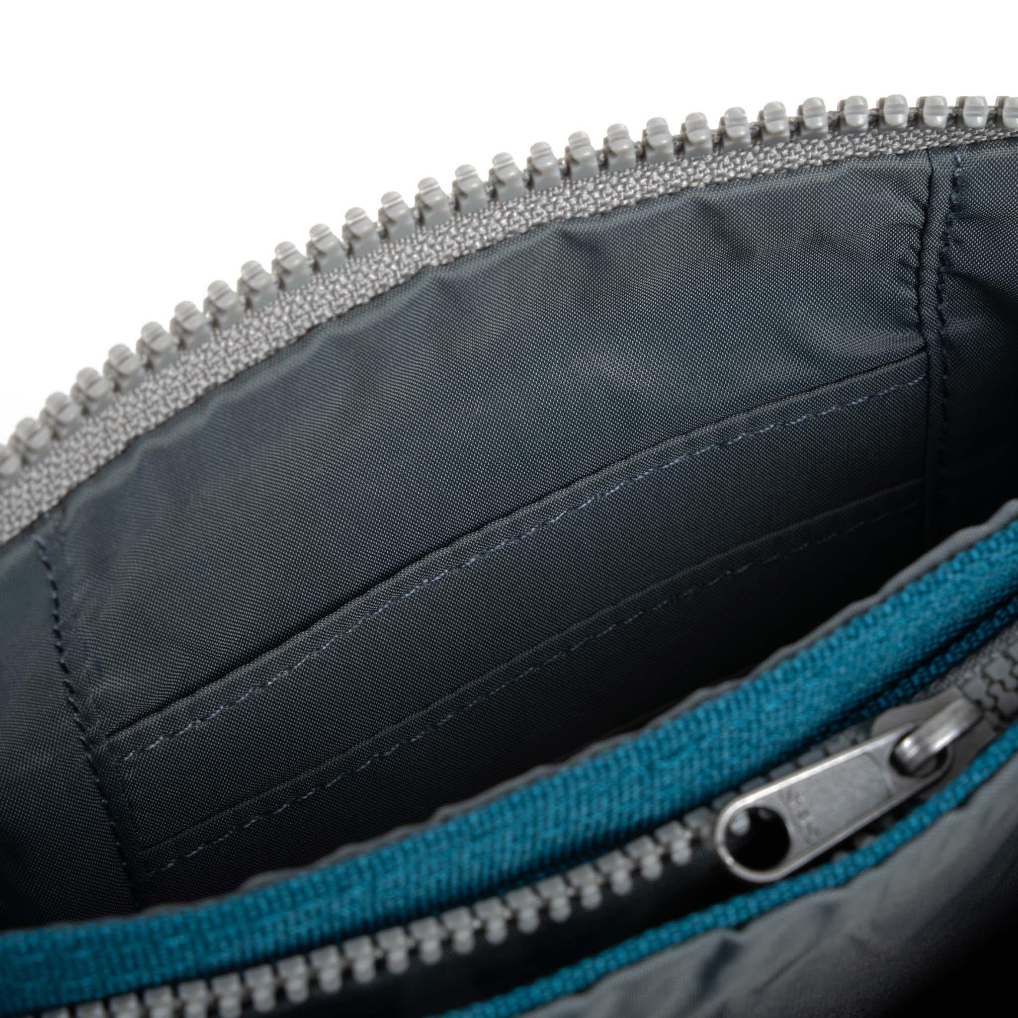 Carnaby Wallet in Marine