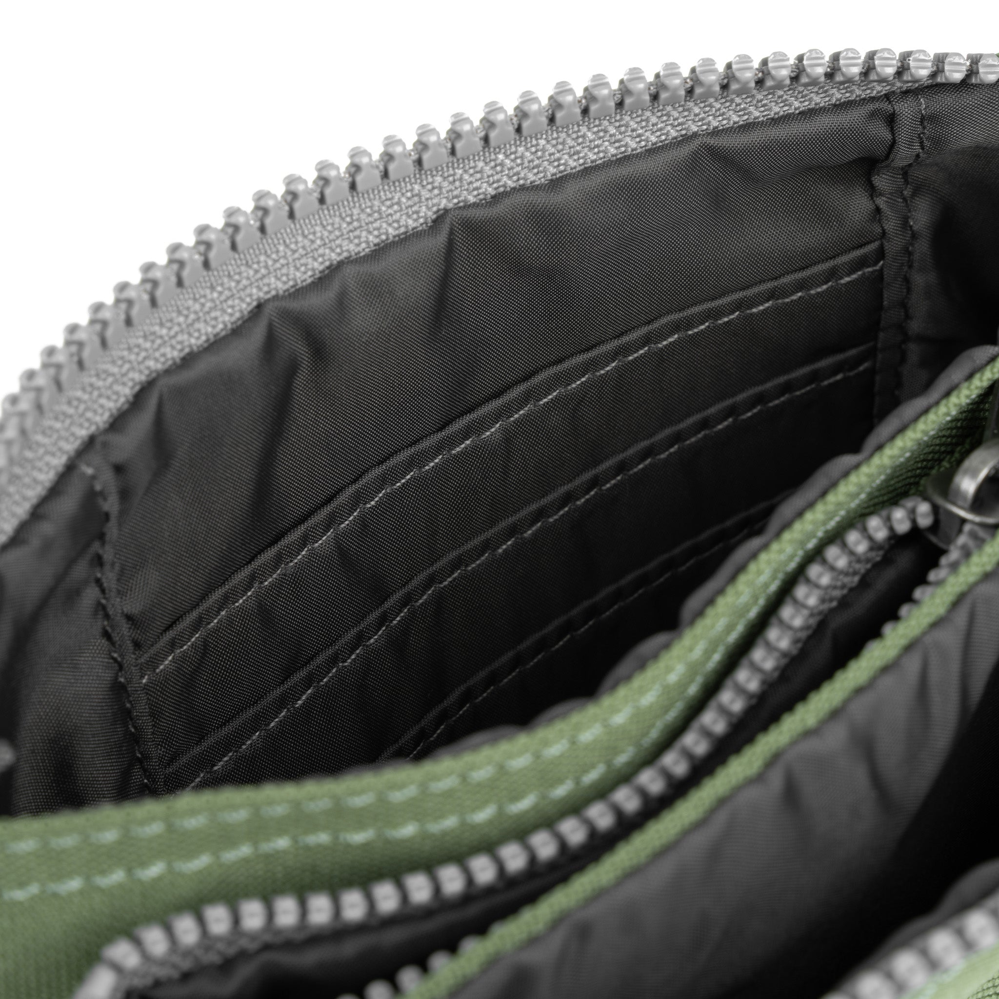 Carnaby Wallet in Granite