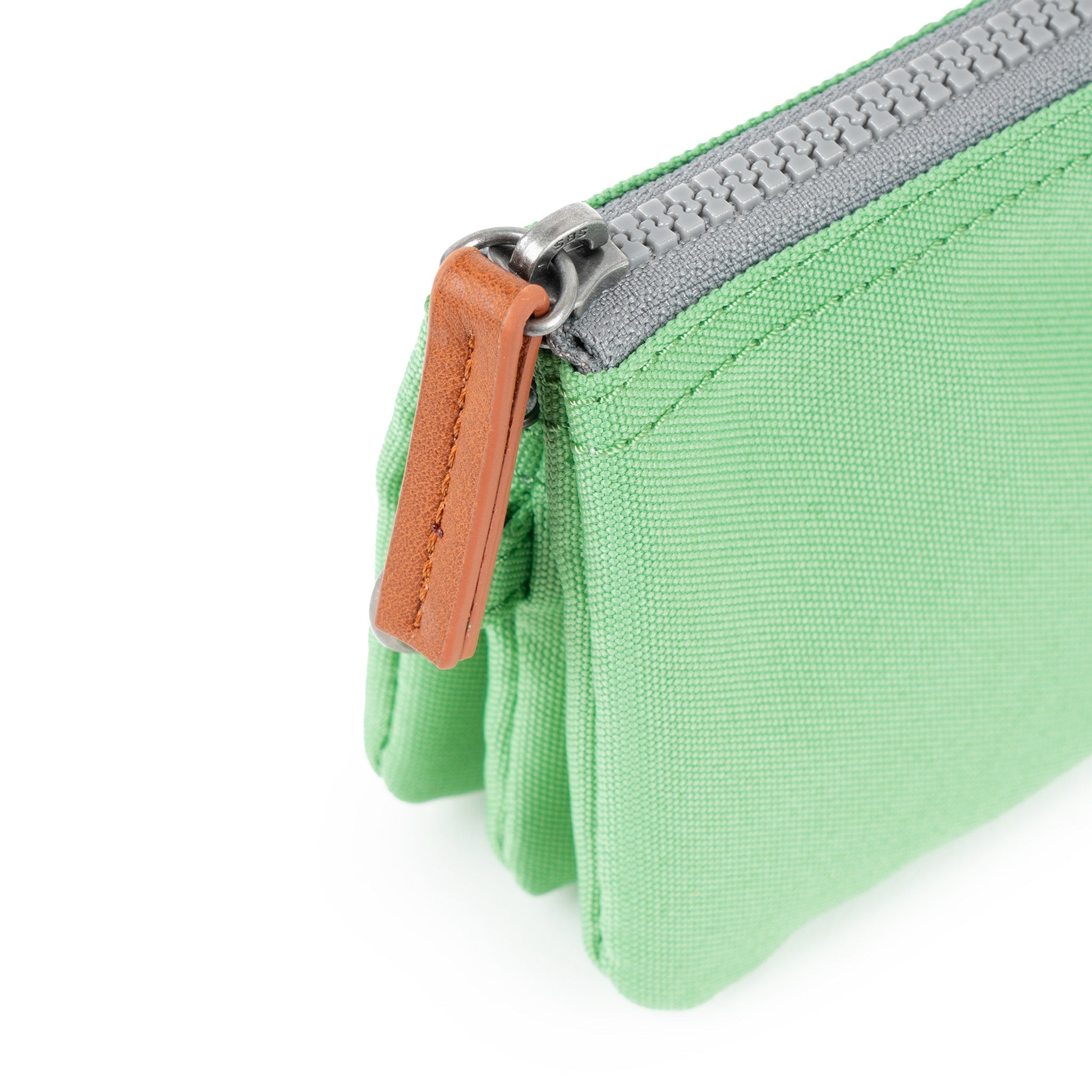 Carnaby Wallet in Peppermint