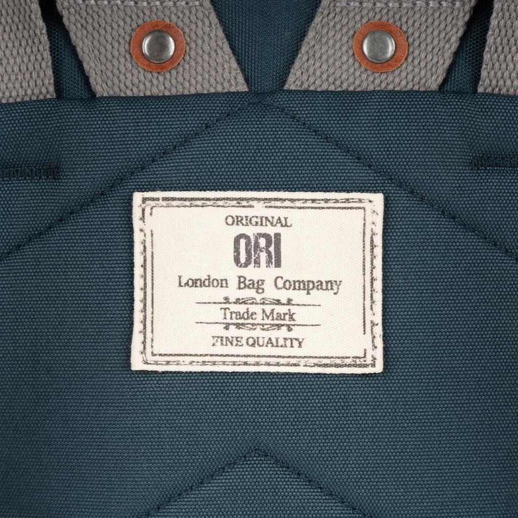 Finchley Backpack in Smoke