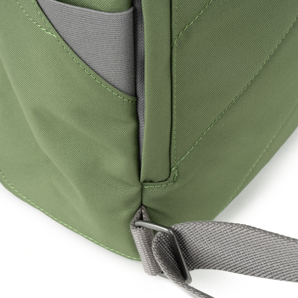 Finchley Backpack in Graphite