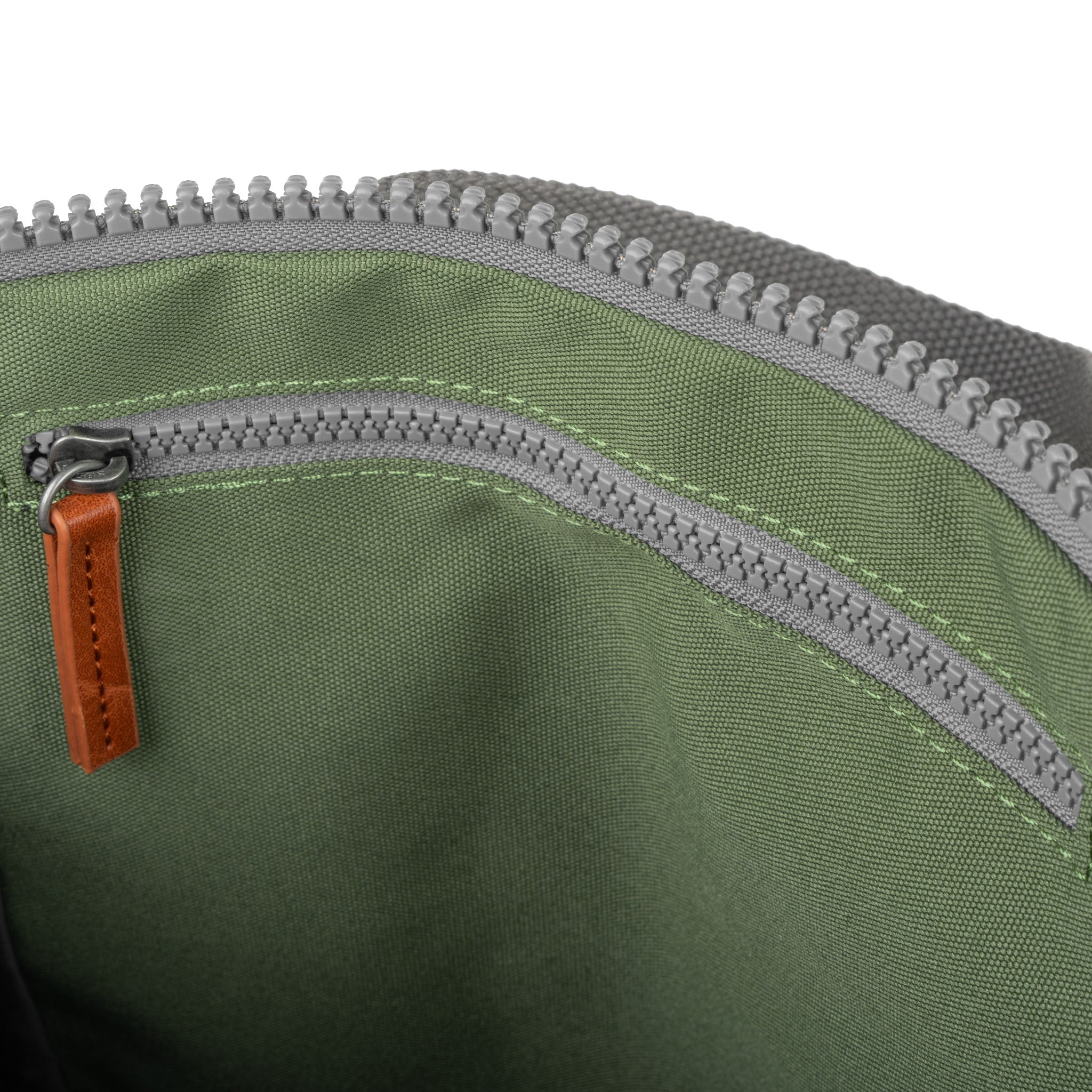 Finchley Backpack in Graphite