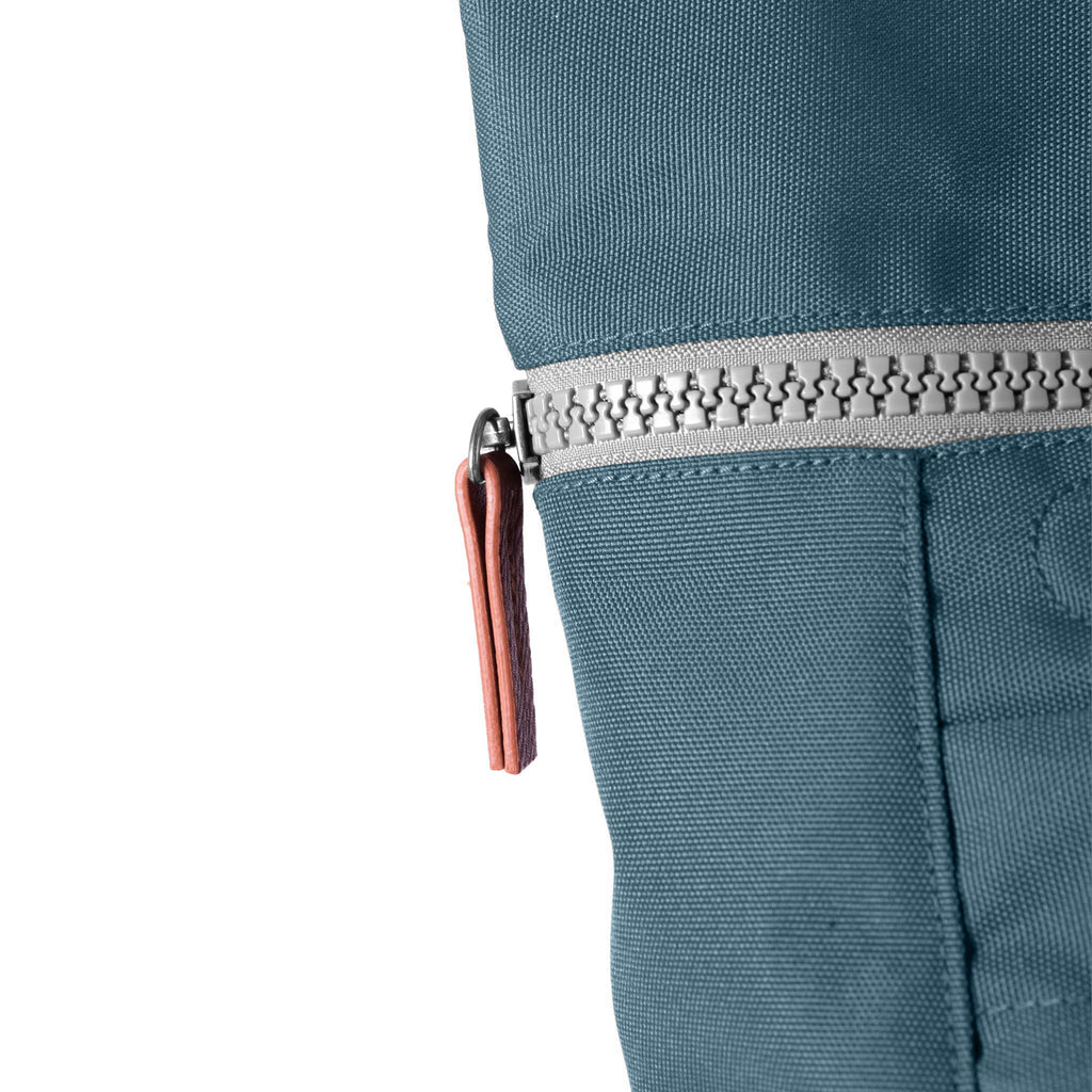 Finchley Backpack in Airforce