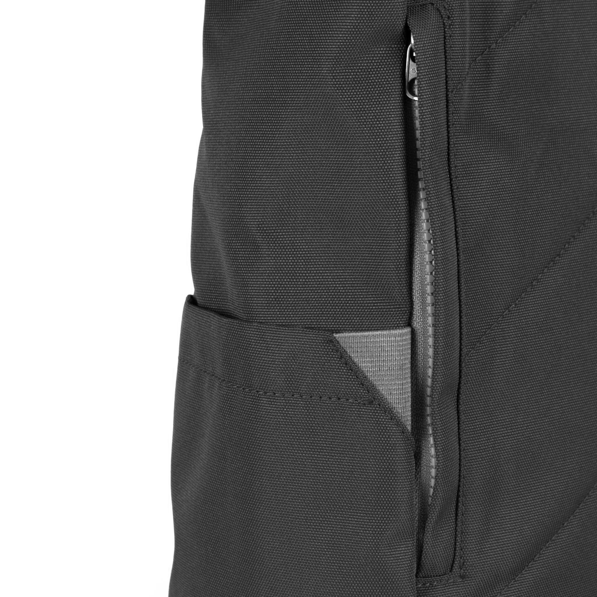 Finchley Backpack in Carbon