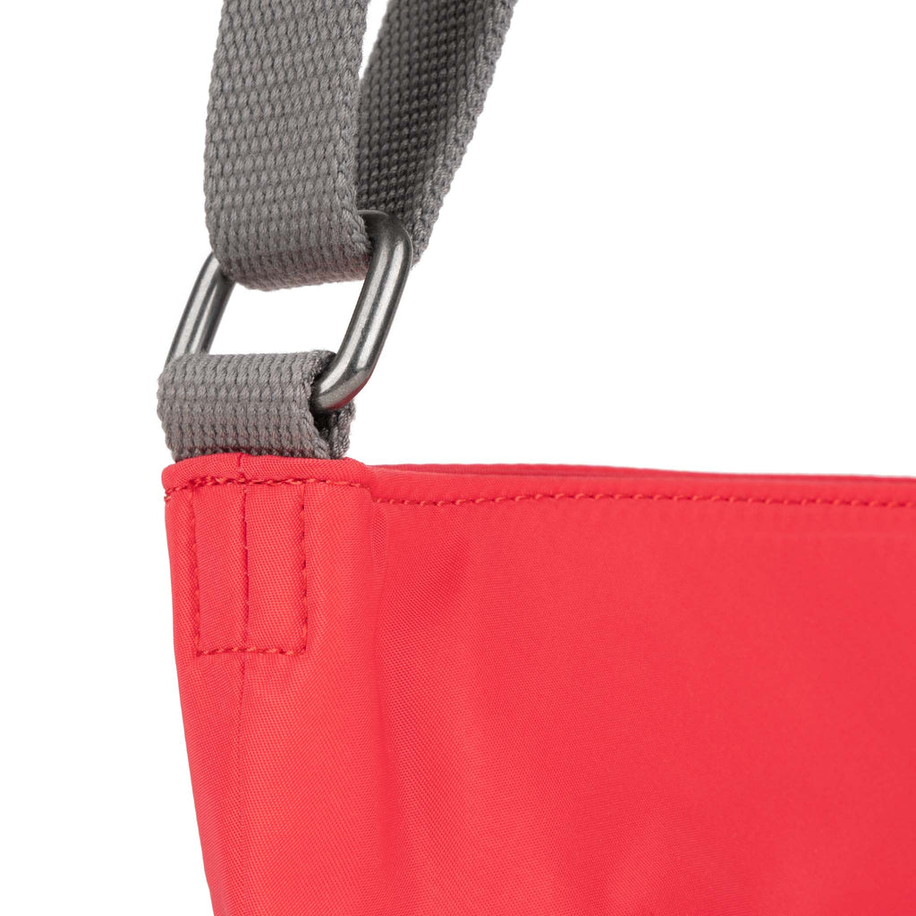 Kennington Crossbody in Poppy