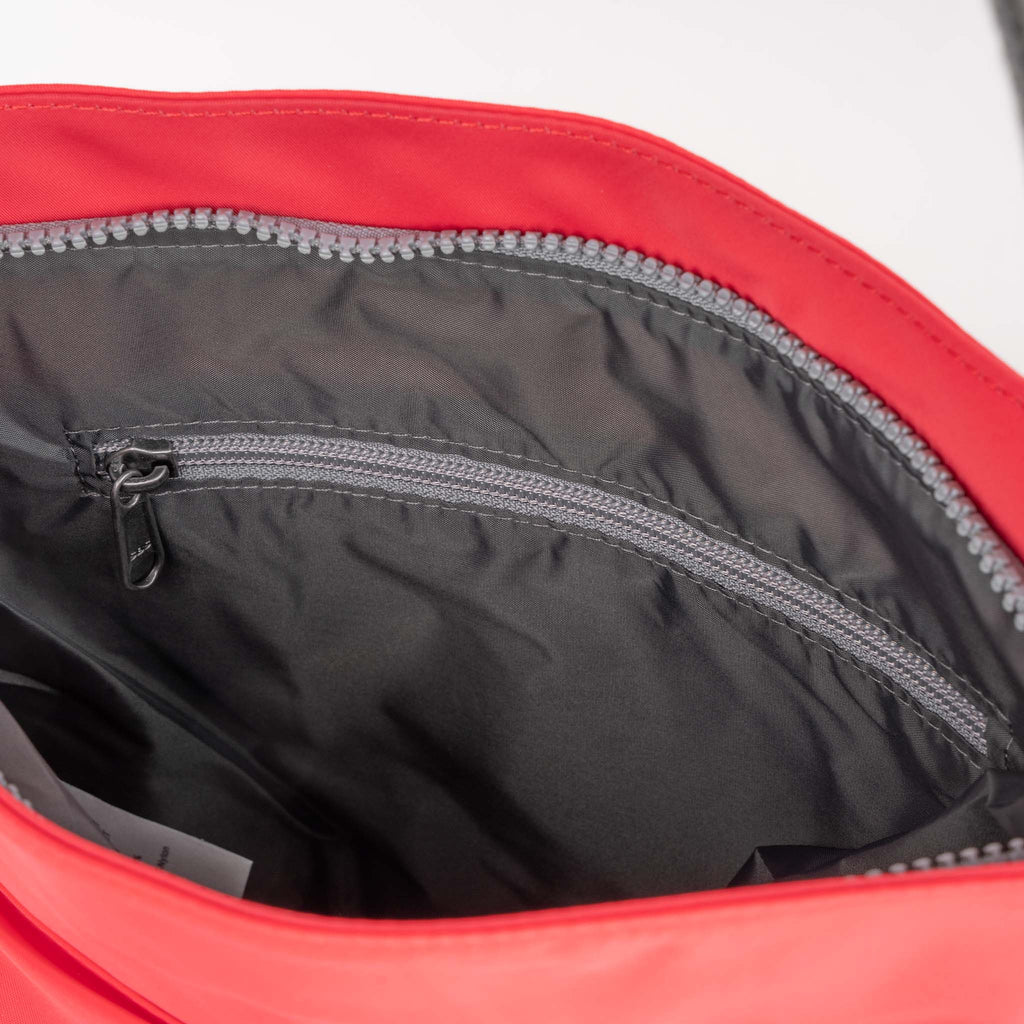 Kennington Crossbody in Poppy