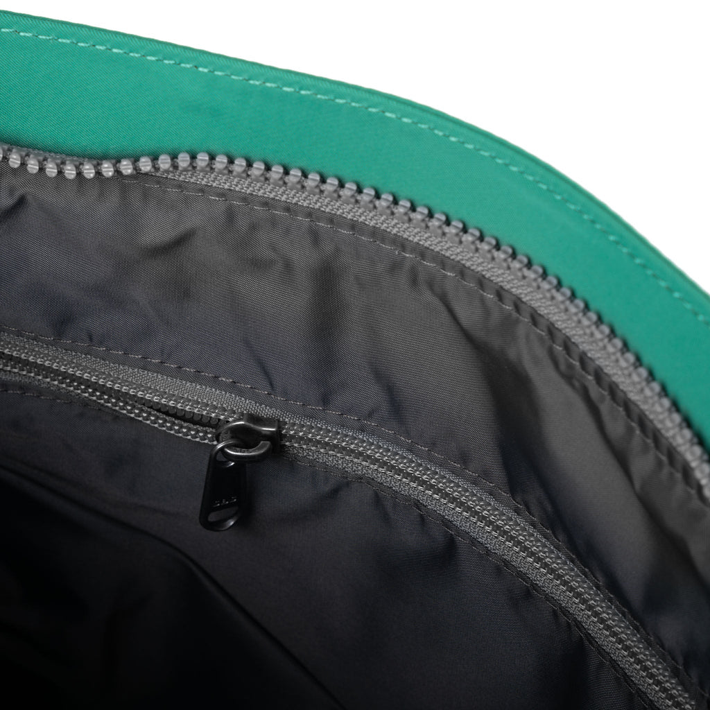 Kennington Crossbody in Cyan
