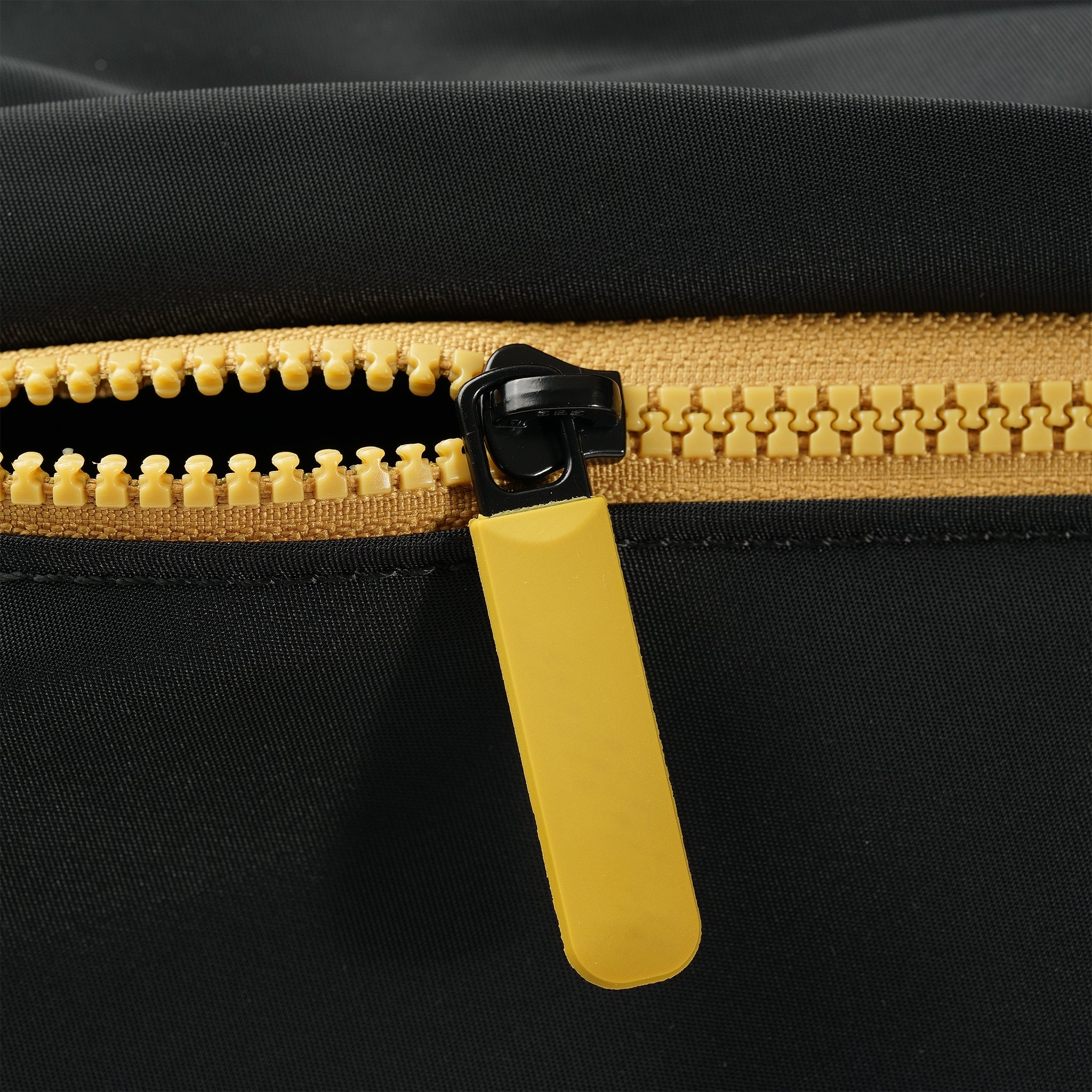 All Black Kennington Crossbody in Corn