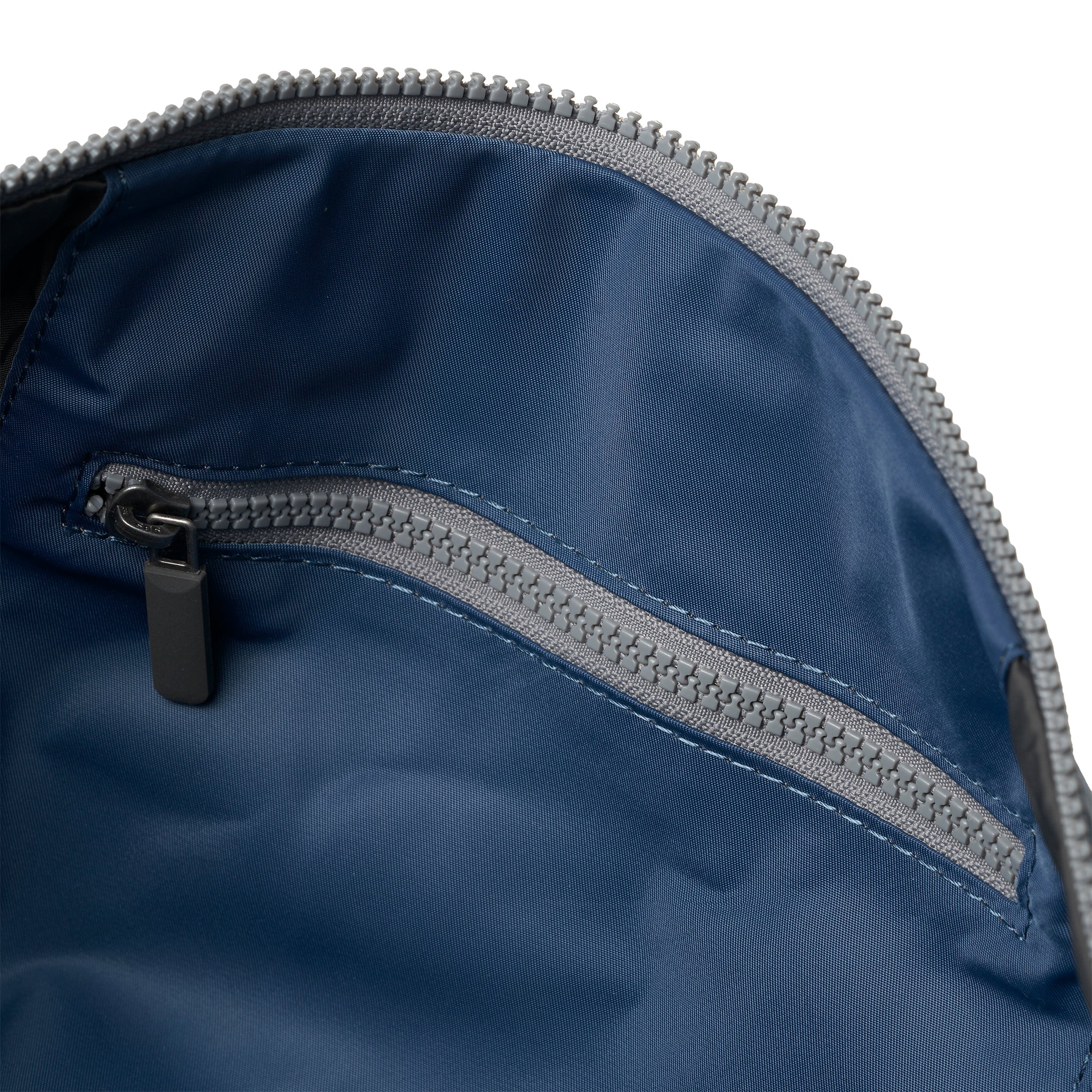 Luton Duffel in Pacific