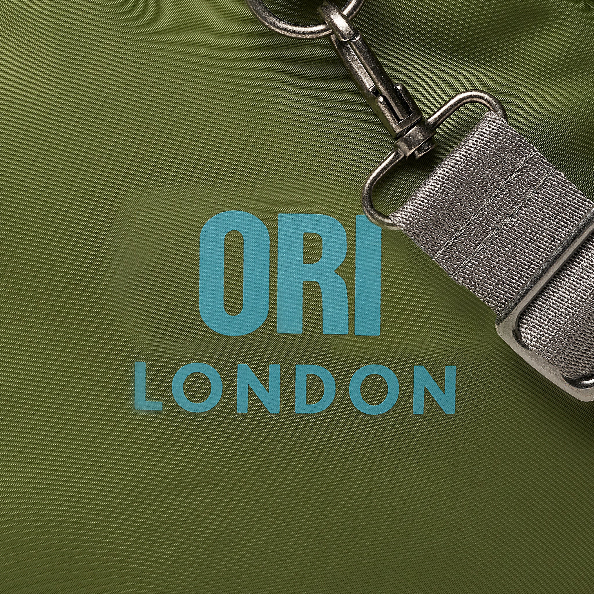 Luton Duffel in Avocado