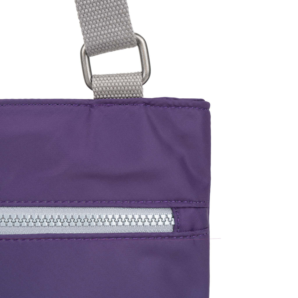 Moorgate Messenger in Majestic Purple