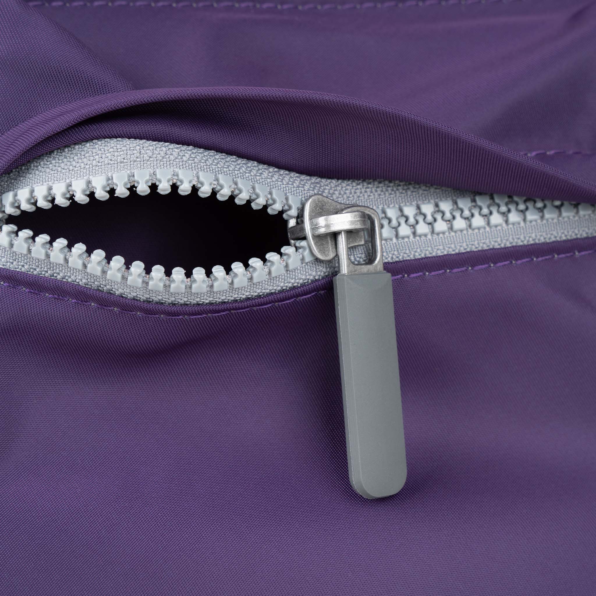 Moorgate Messenger in Majestic Purple