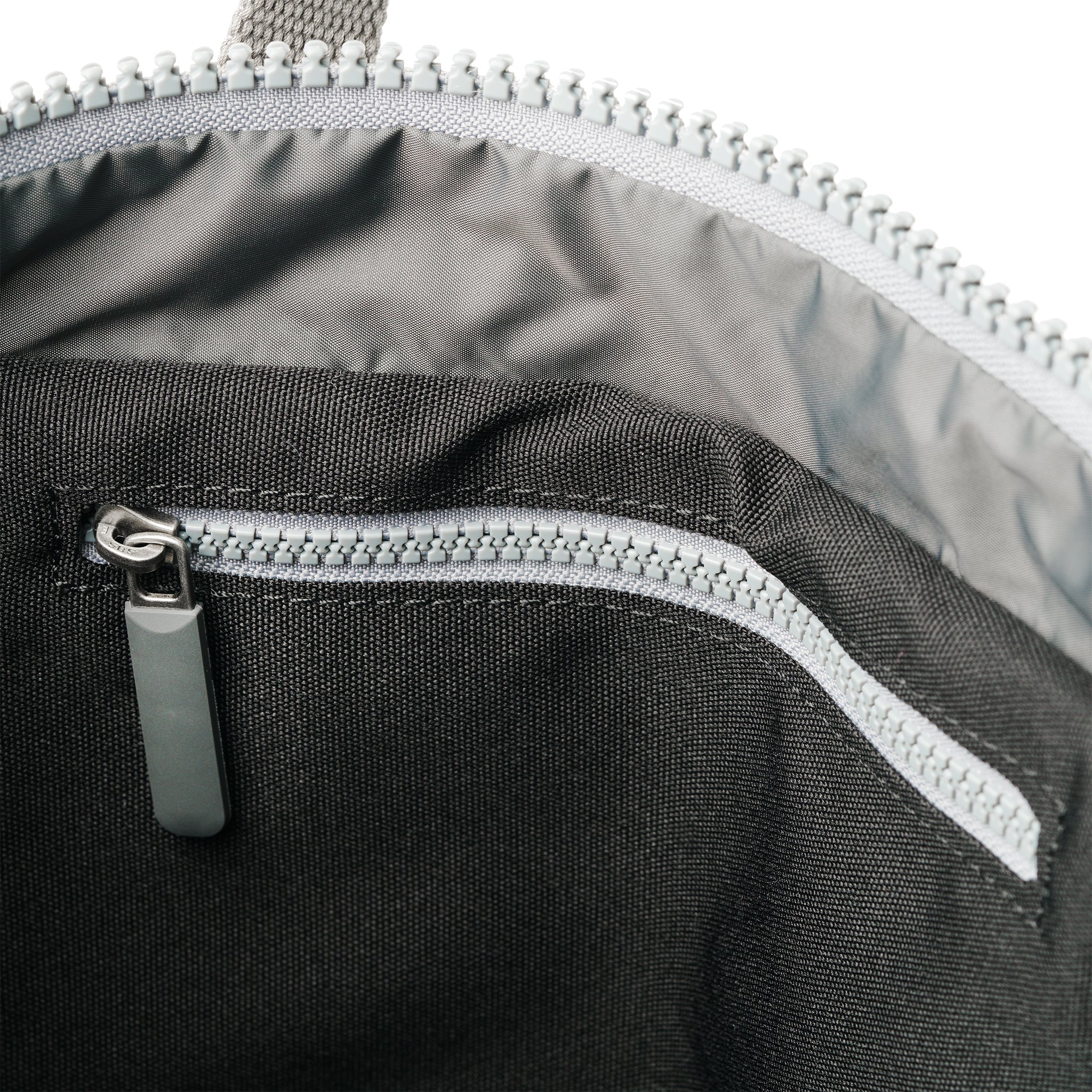 Richmond Multipocket Backpack in Ash