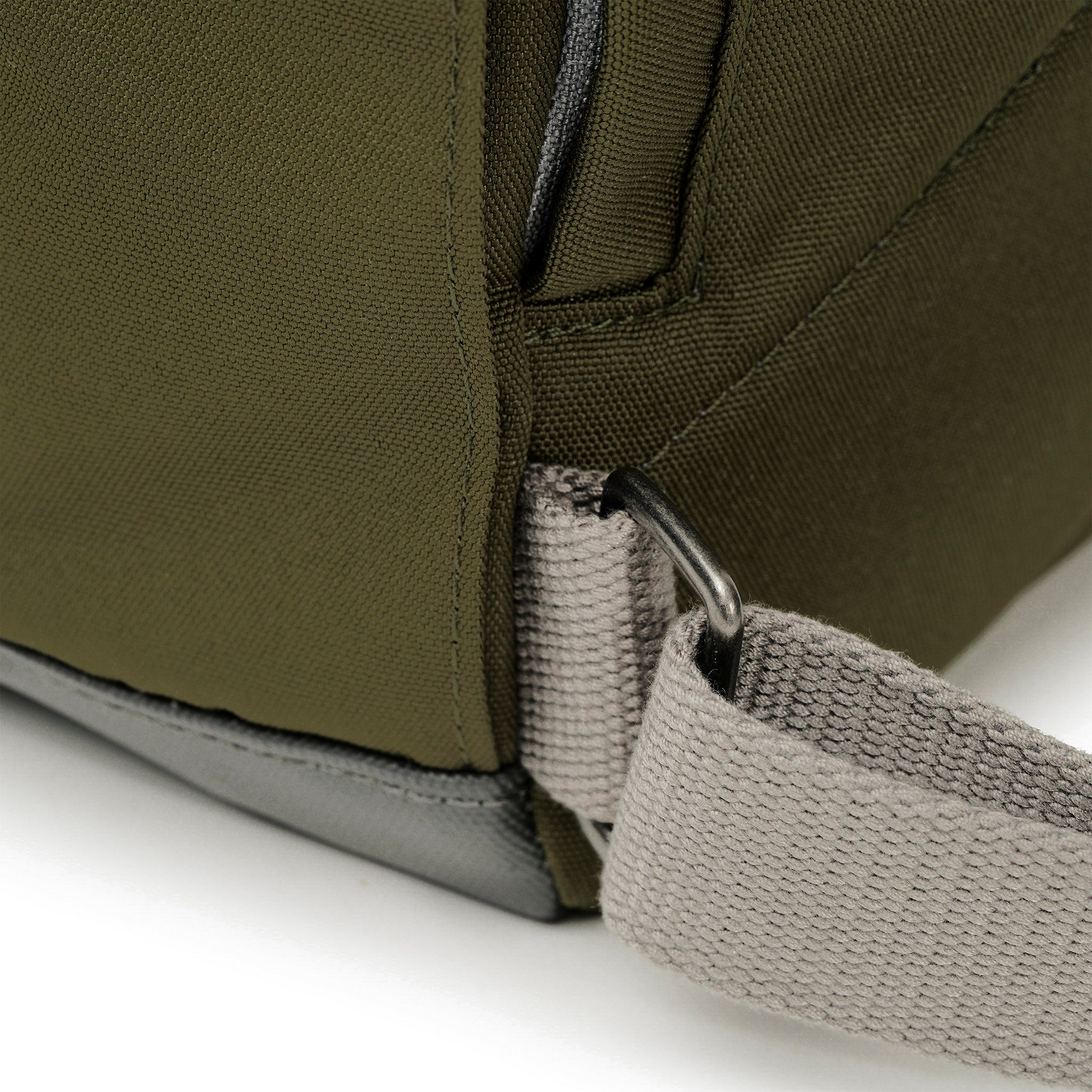 Richmond Multipocket Backpack in Moss