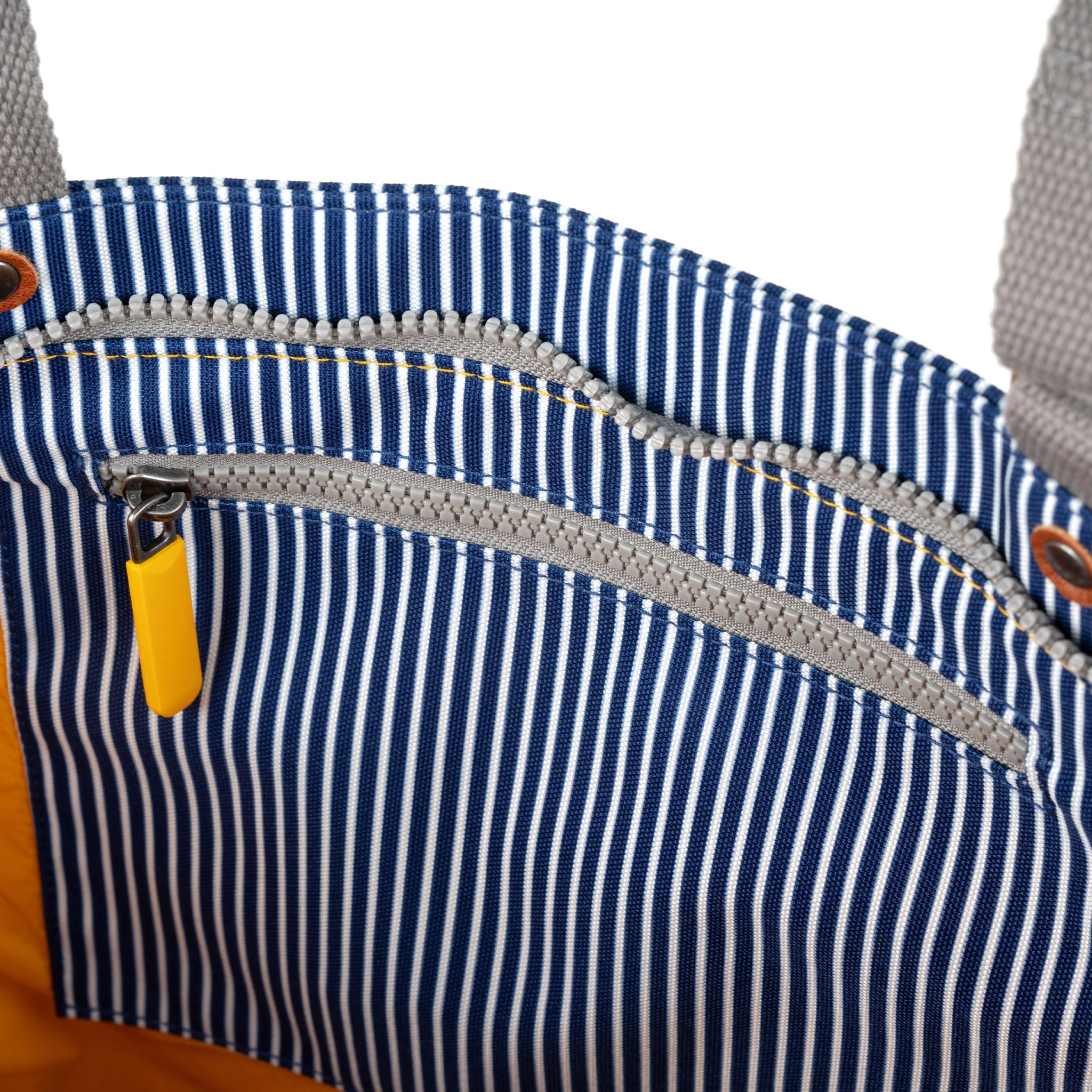 Trafalgar Tote in Hickory