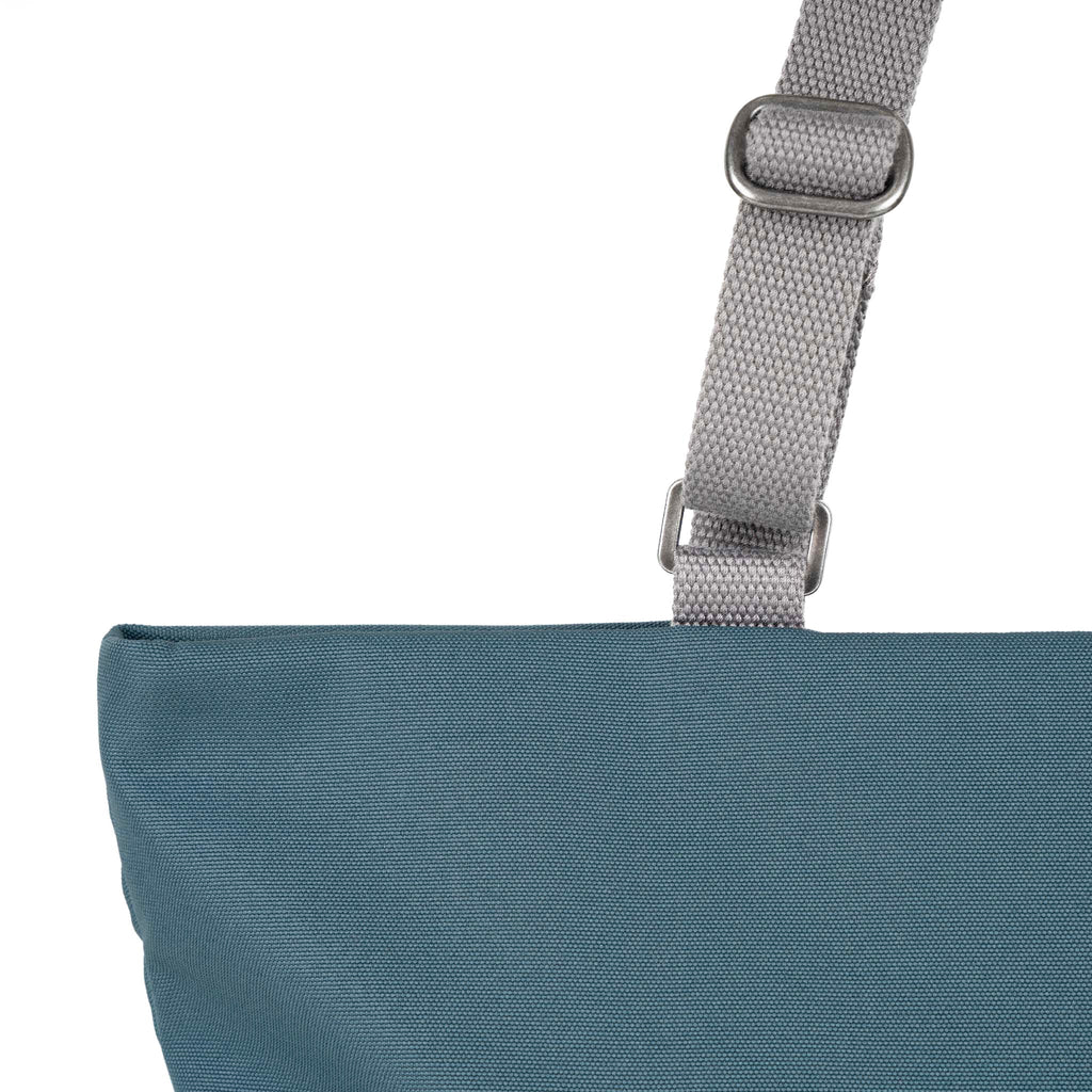Trafalgar Tote in Airforce