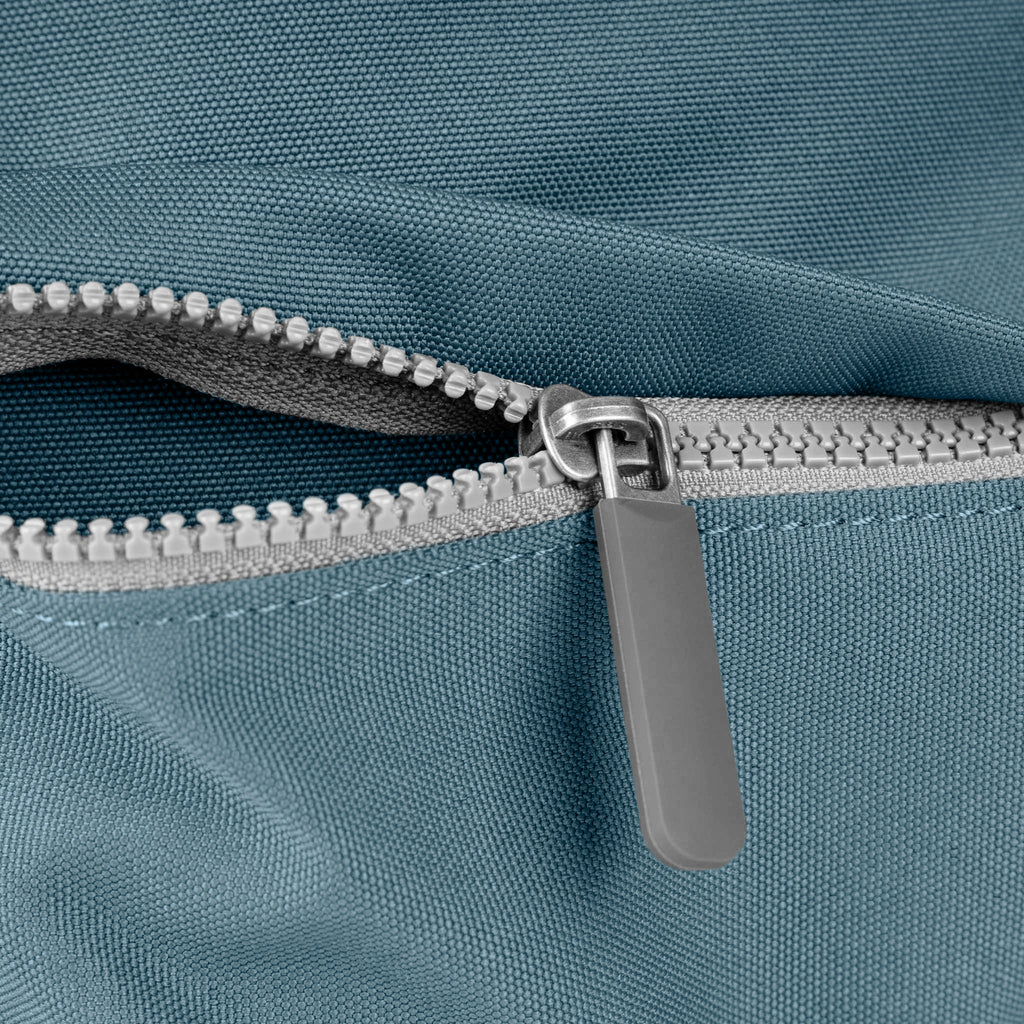 Trafalgar Tote in Airforce