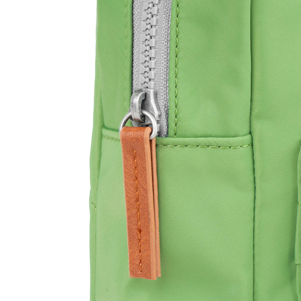 Willesden Sling Bag in Kiwi