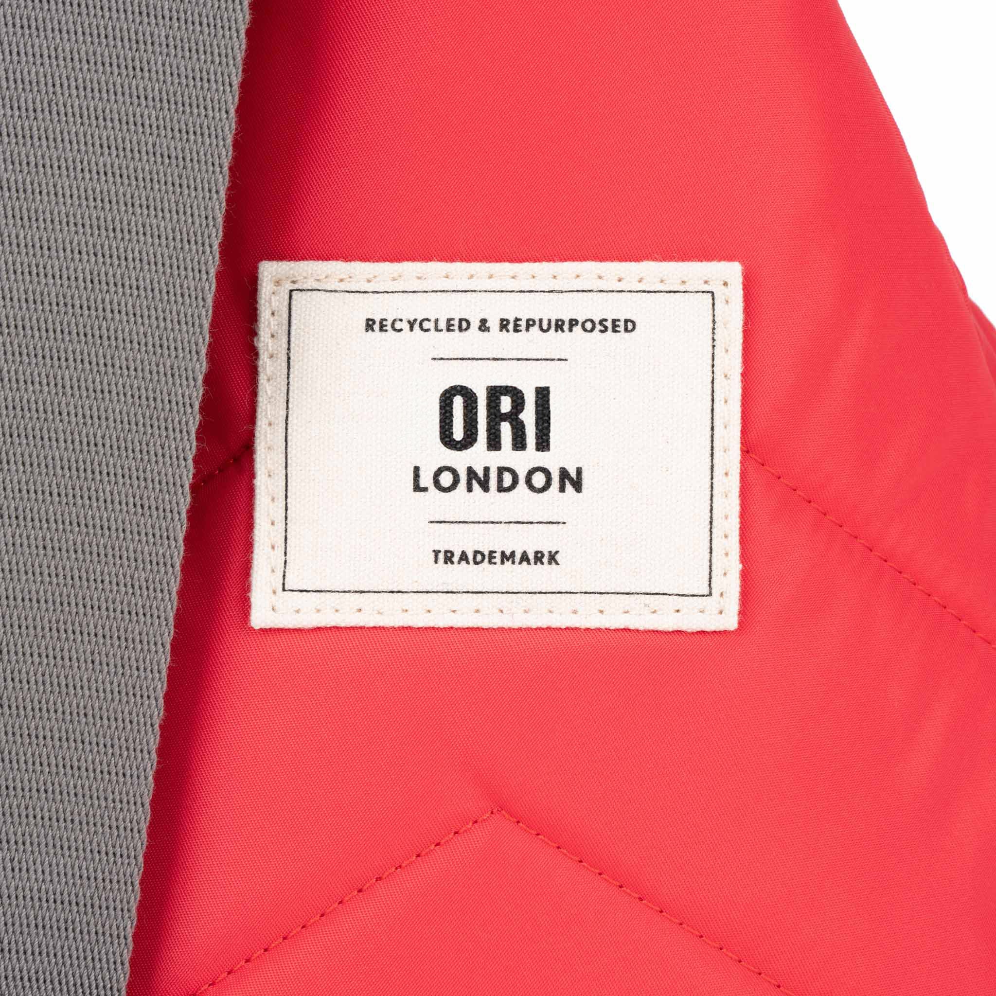 Willesden Sling Bag in Poppy