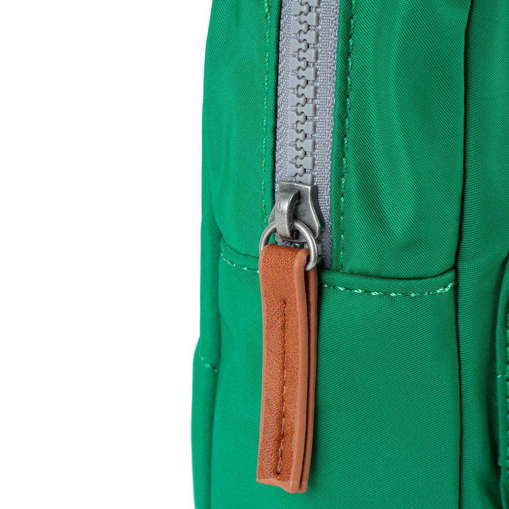 Willesden Sling Bag in Emerald