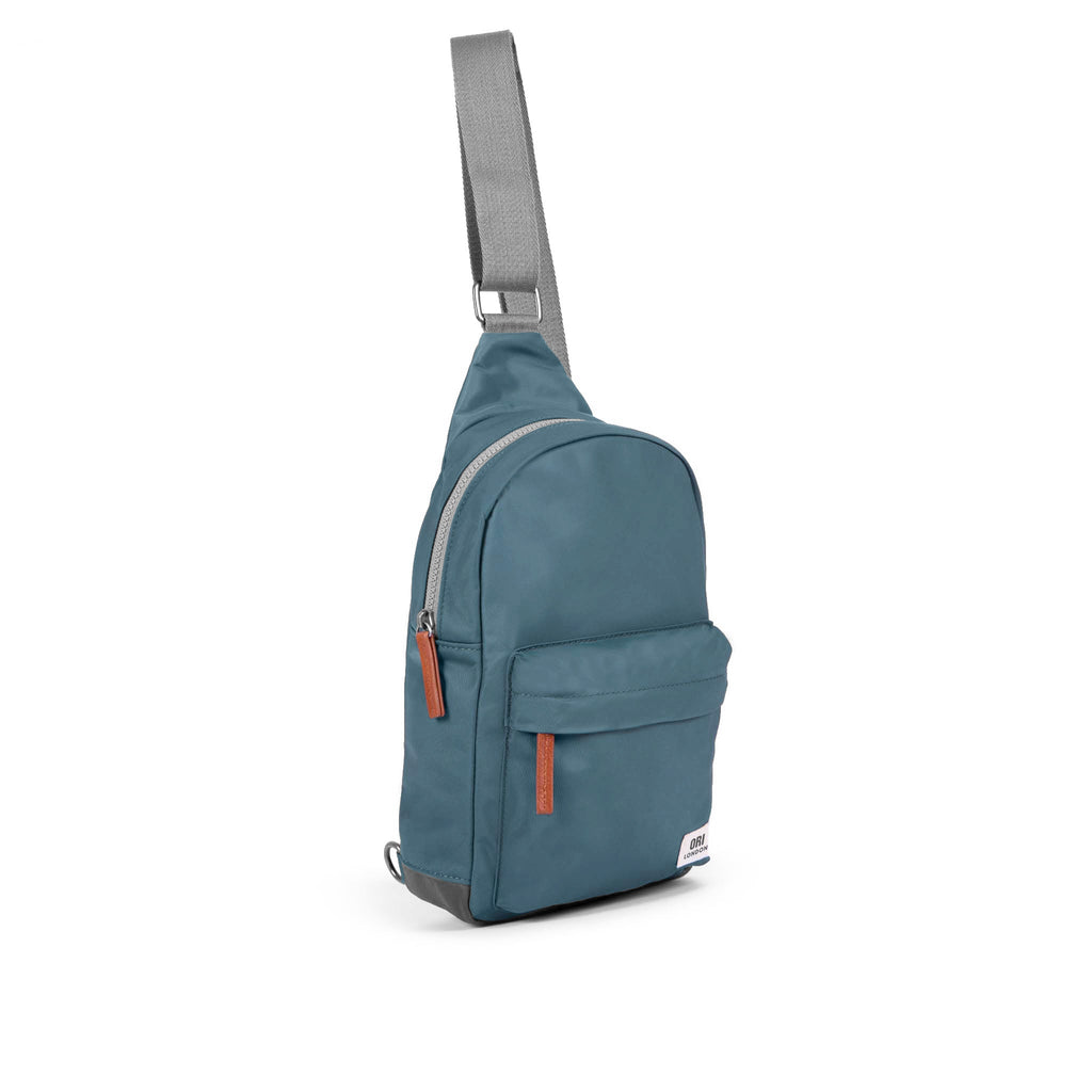 Willesden Sling Bag in Airforce