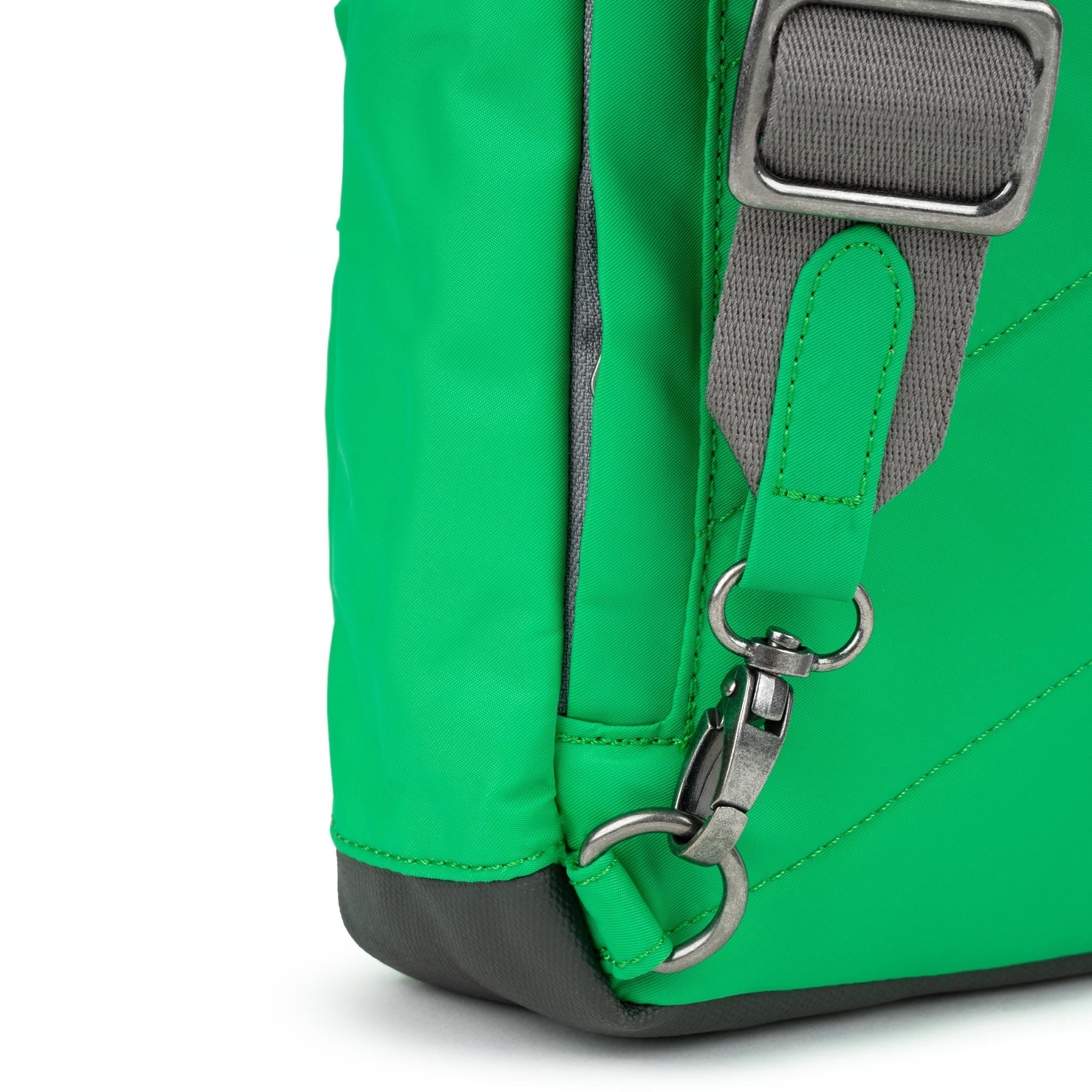Willesden Sling Bag in Green Apple