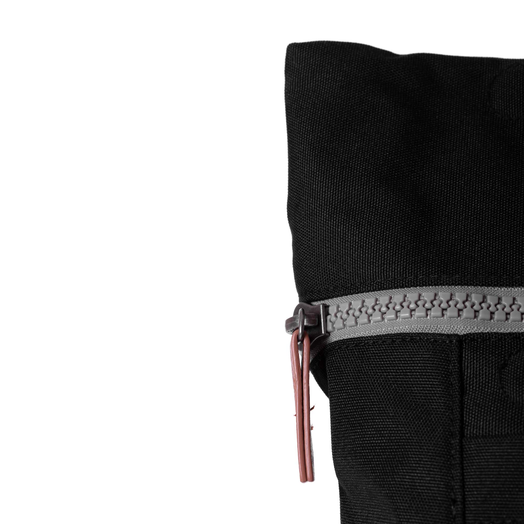 Finchley Backpack in Ash