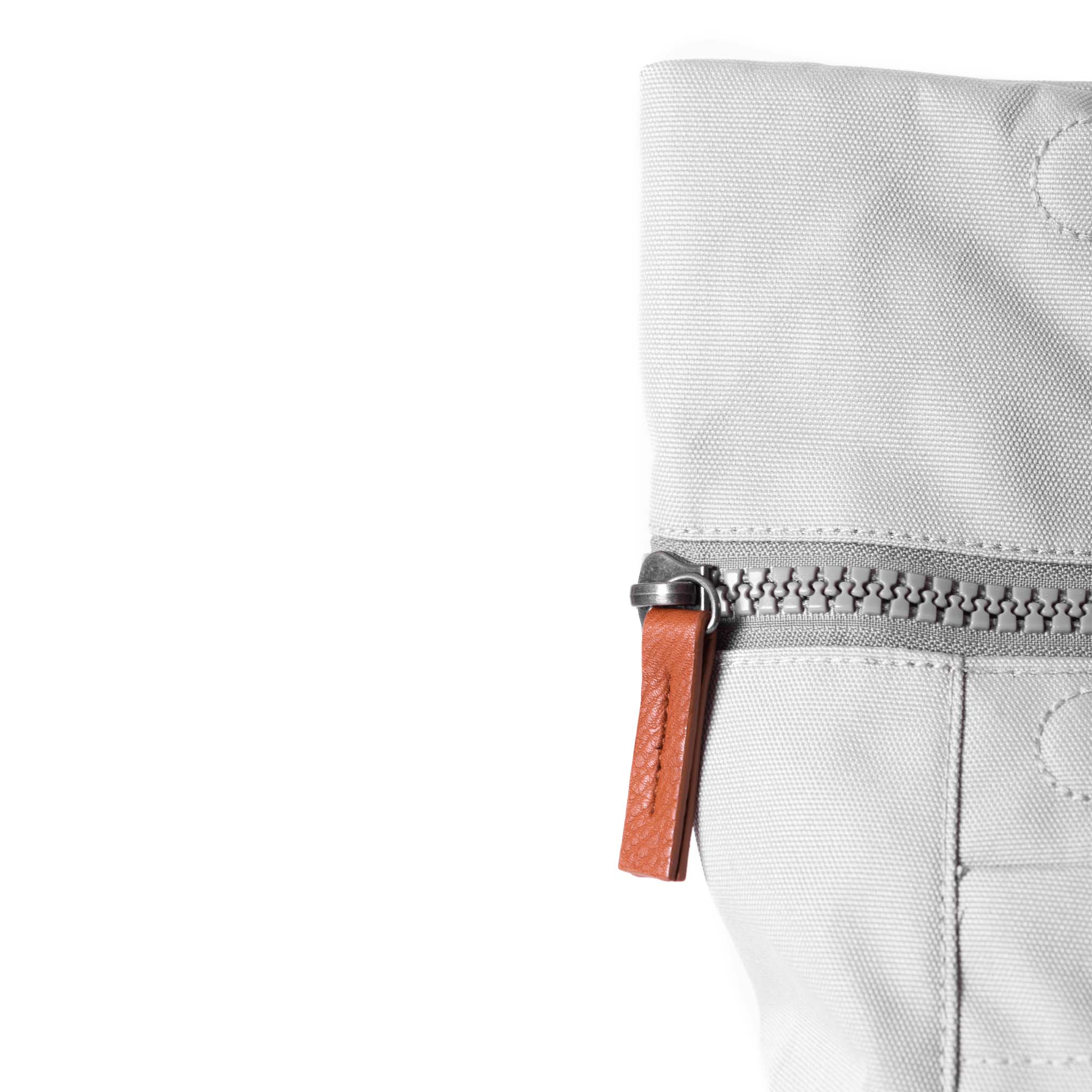 Finchley Backpack in Mist