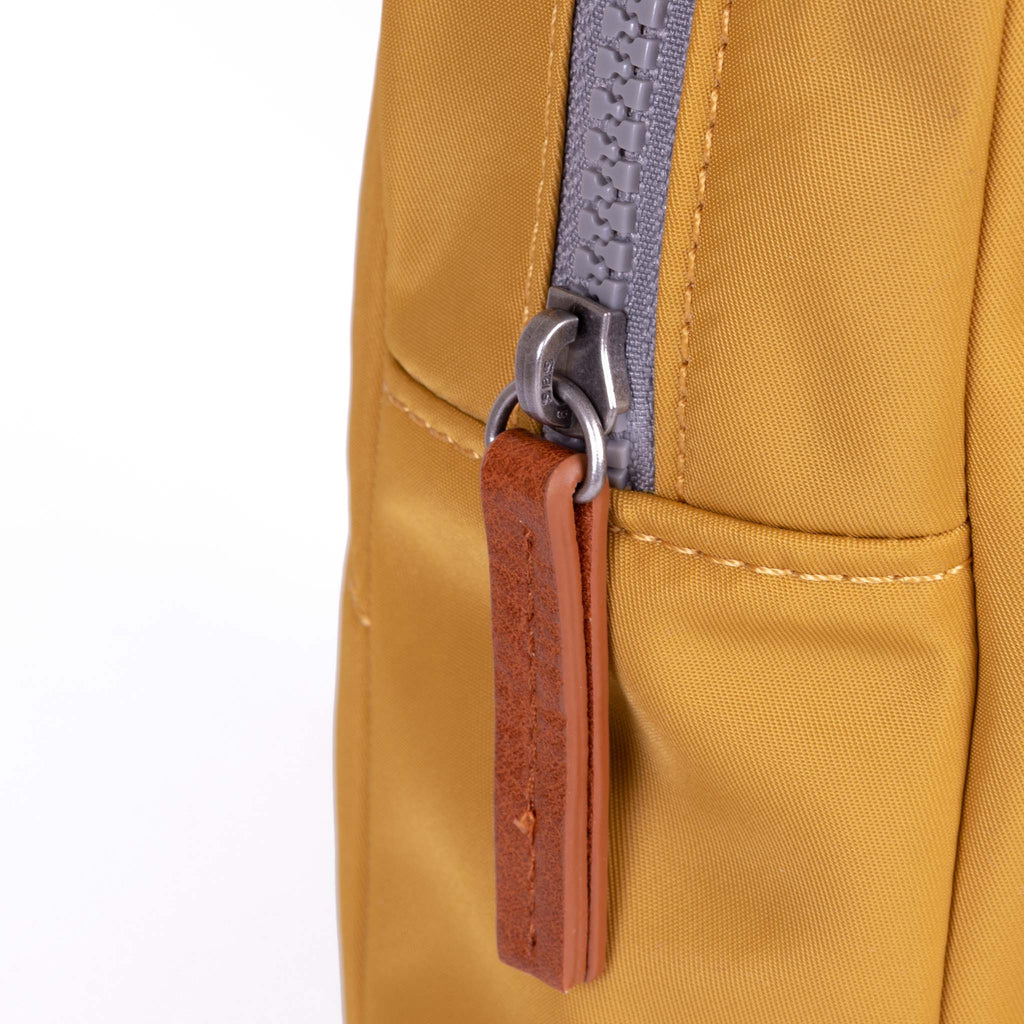 Willesden Sling Bag in Corn