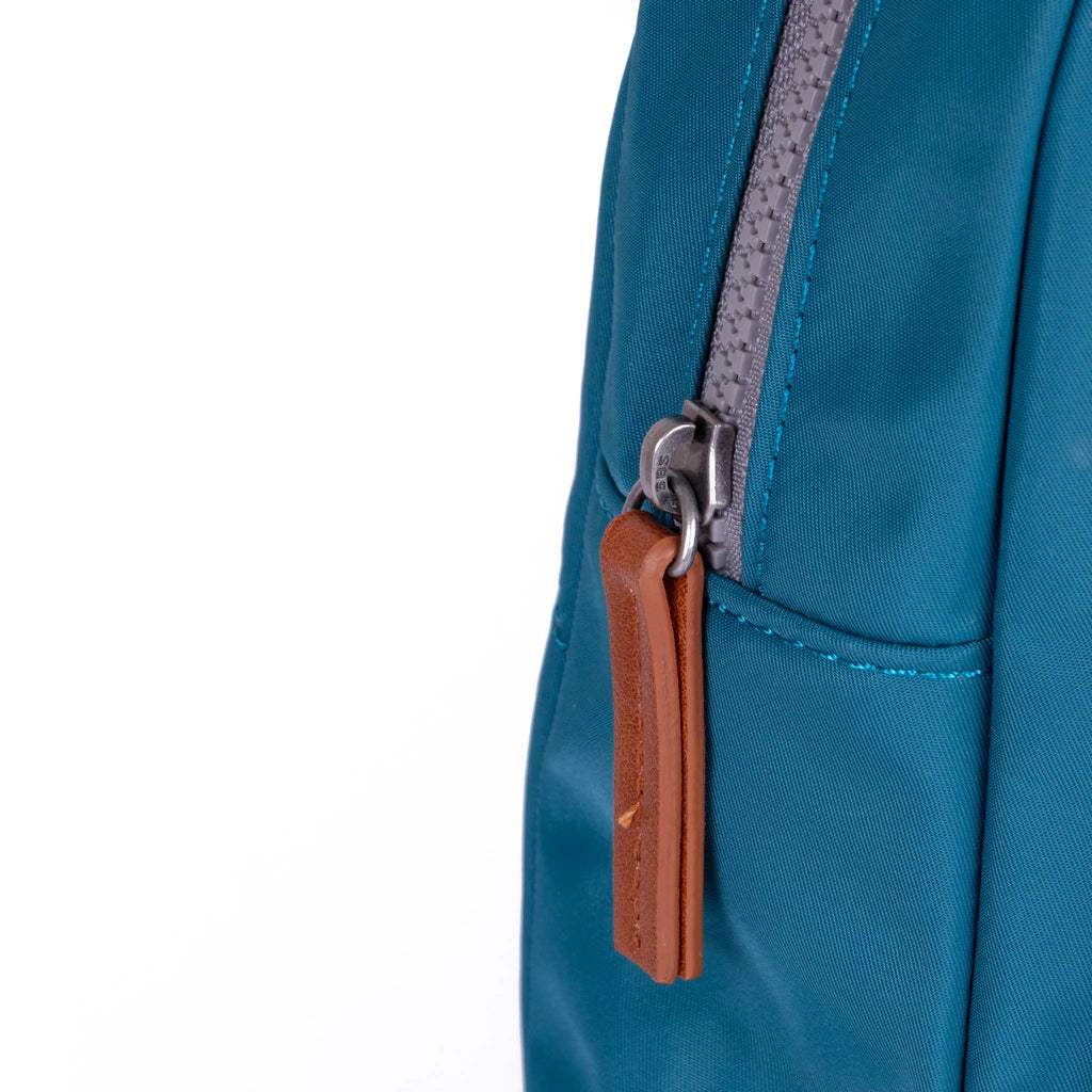 Willesden Sling Bag in Marine