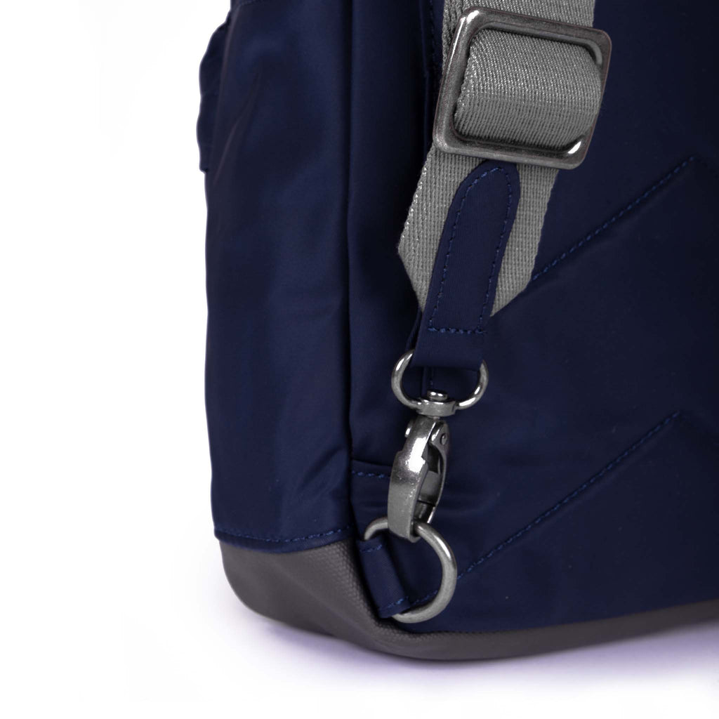 Willesden Sling Bag in Midnight