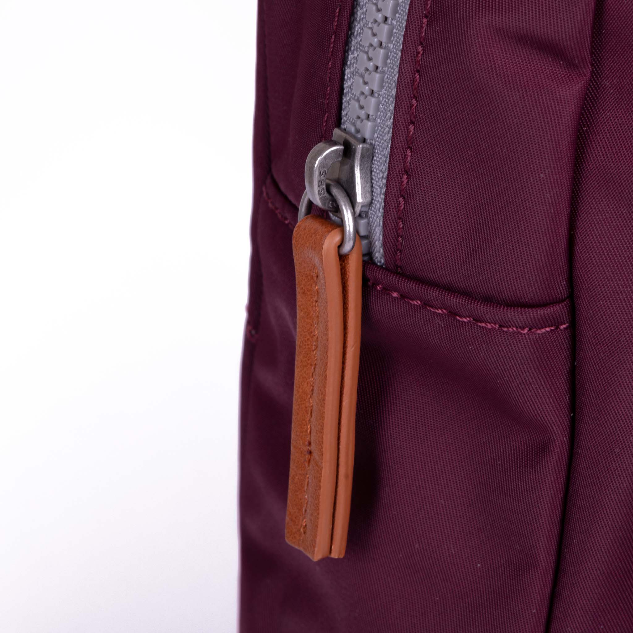 Willesden Sling Bag in Plum
