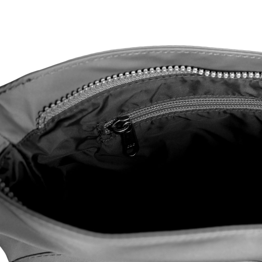 Kennington Crossbody in Stormy